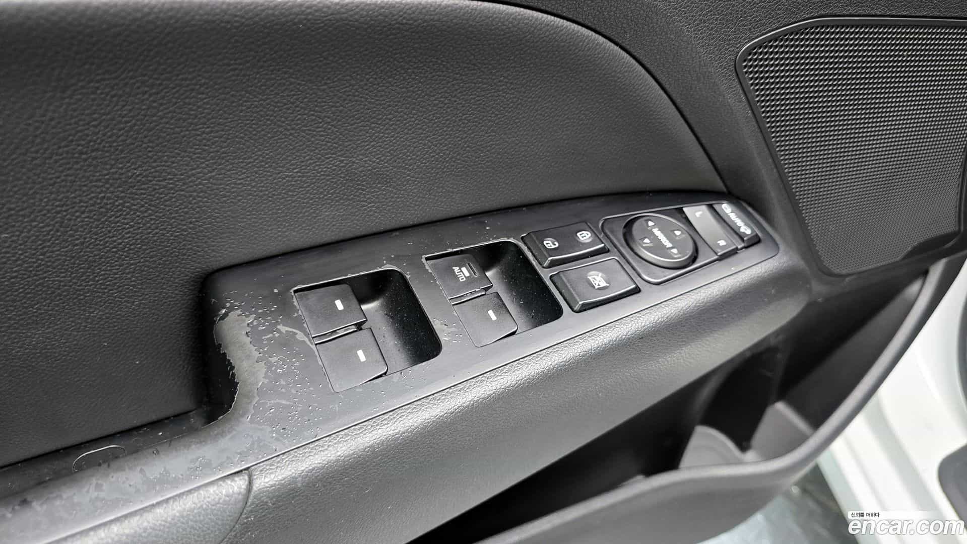 AVANTE Hyundai 2016.2-OPTION-022