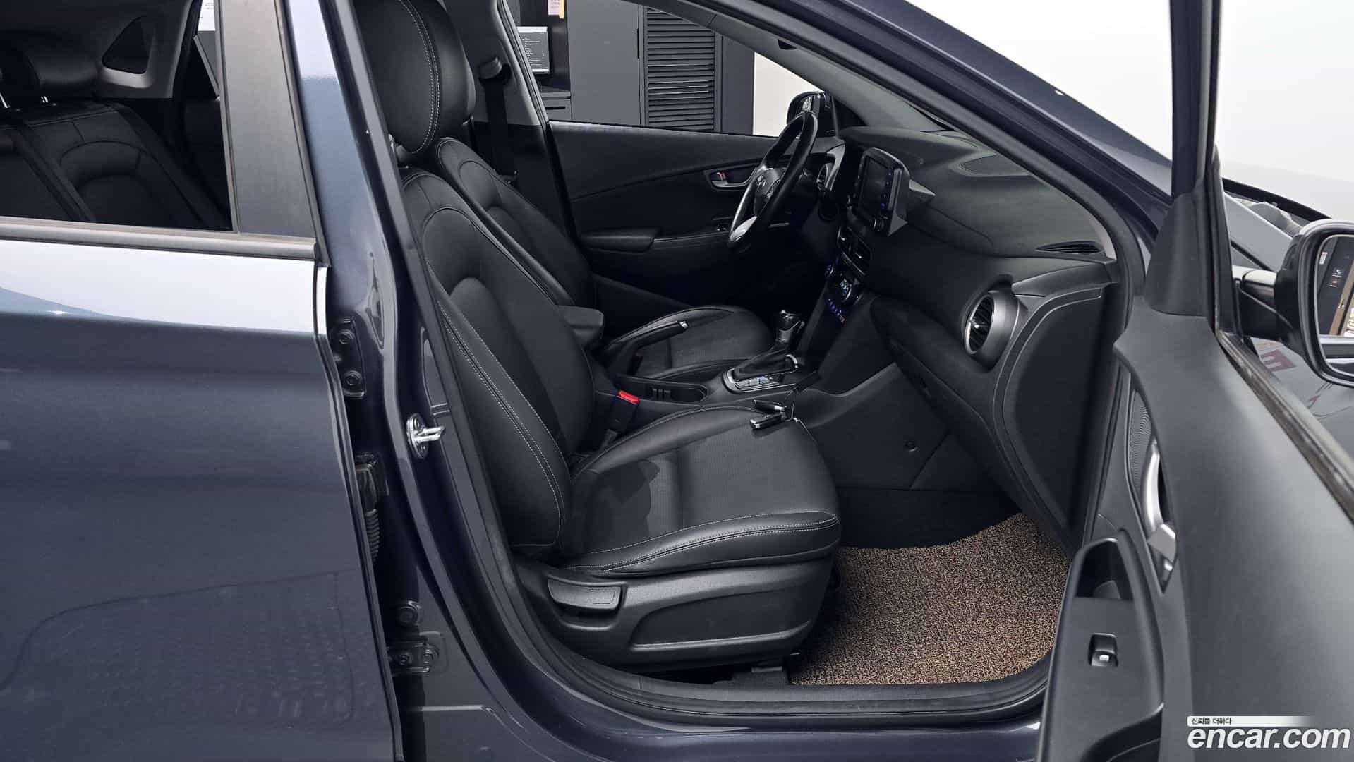 Kona Hyundai 2018.8-OPTION-015