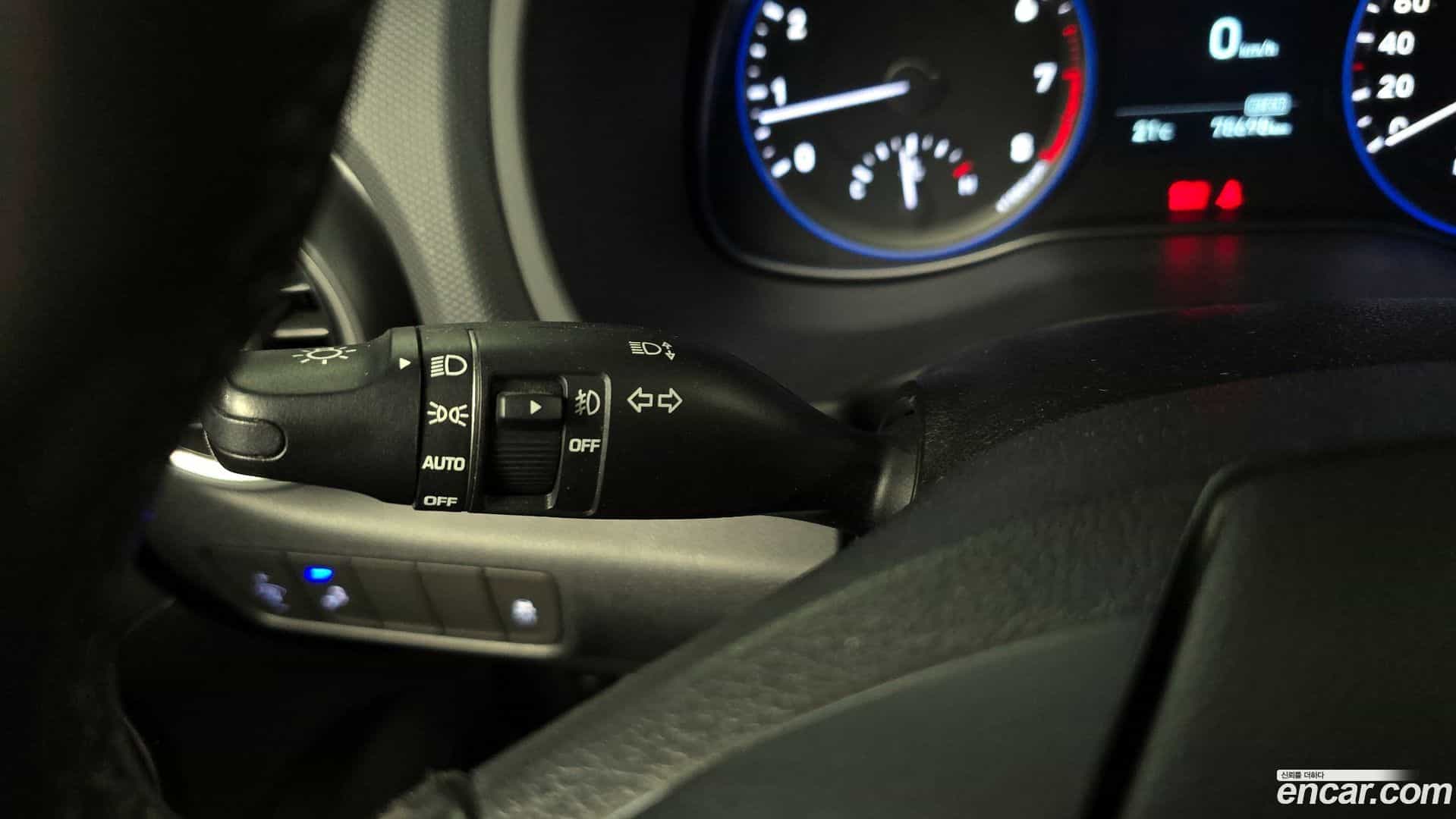Kona Hyundai 2018.8-OPTION-020