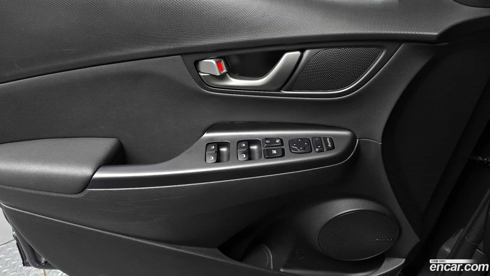 Kona Hyundai 2018.8-INNER-034