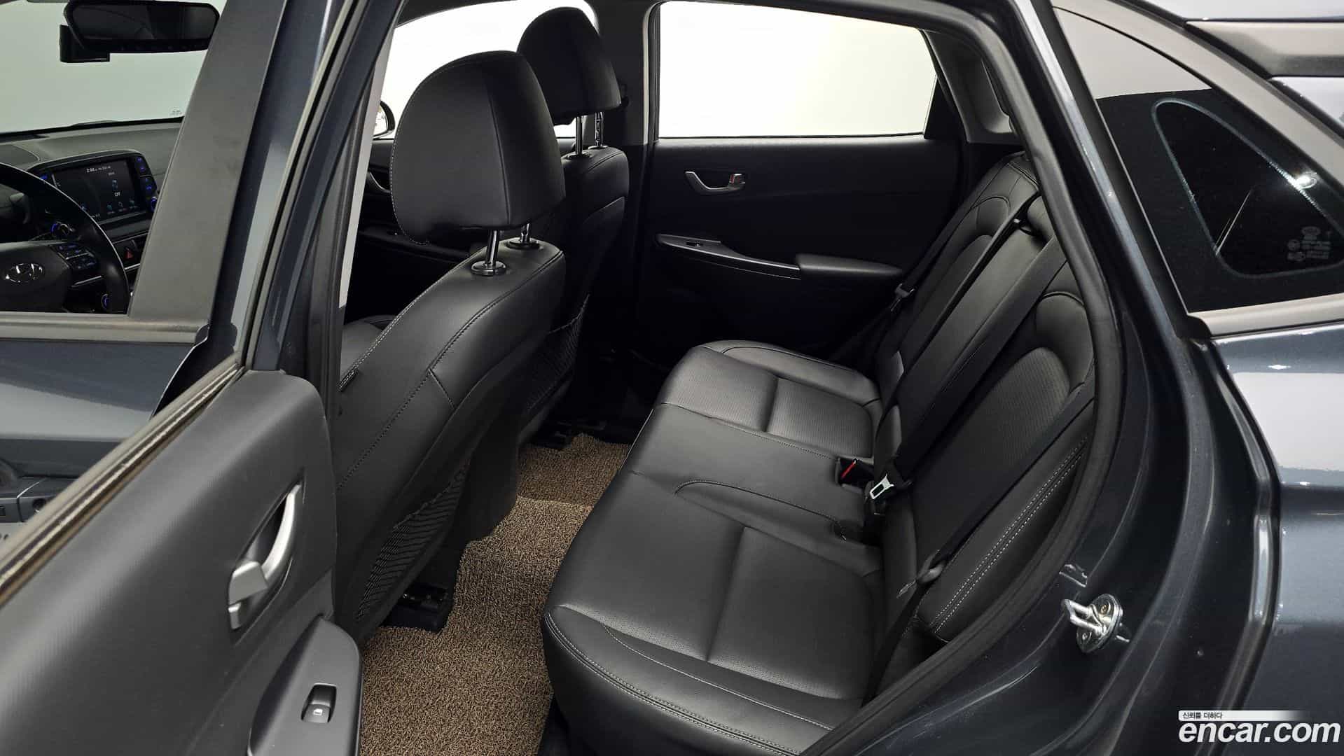 Kona Hyundai 2018.8-OPTION-041
