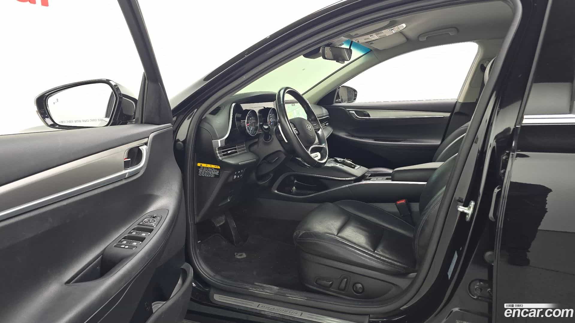 Grandeur Hyundai 2020.2-INNER-010