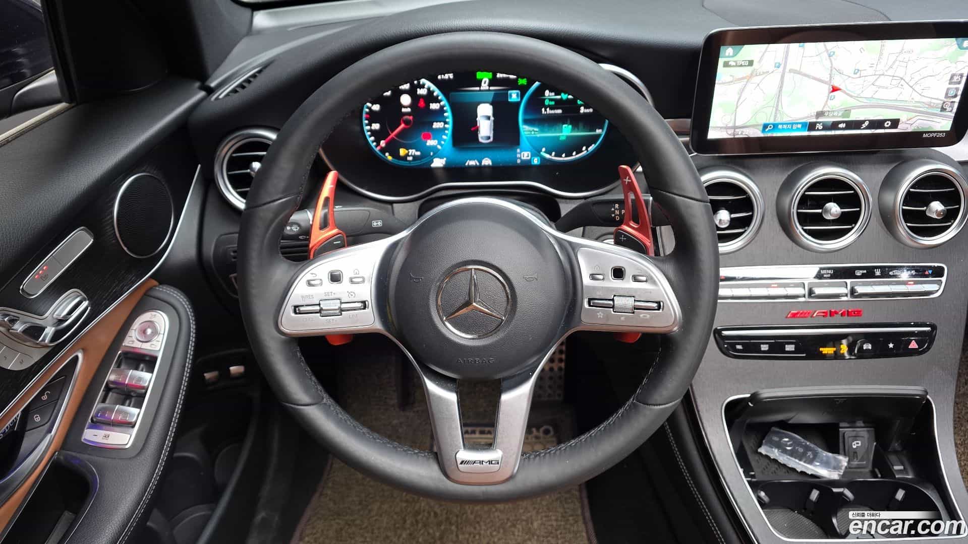 GLC-Class Mercedes-Benz 2021.0-OPTION-017