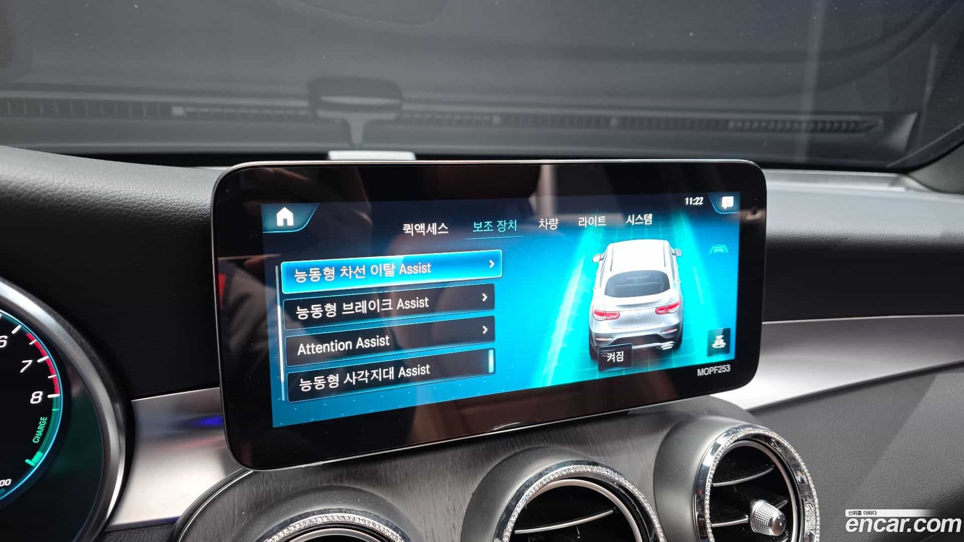 GLC-Class Mercedes-Benz 2021.0-OPTION-021