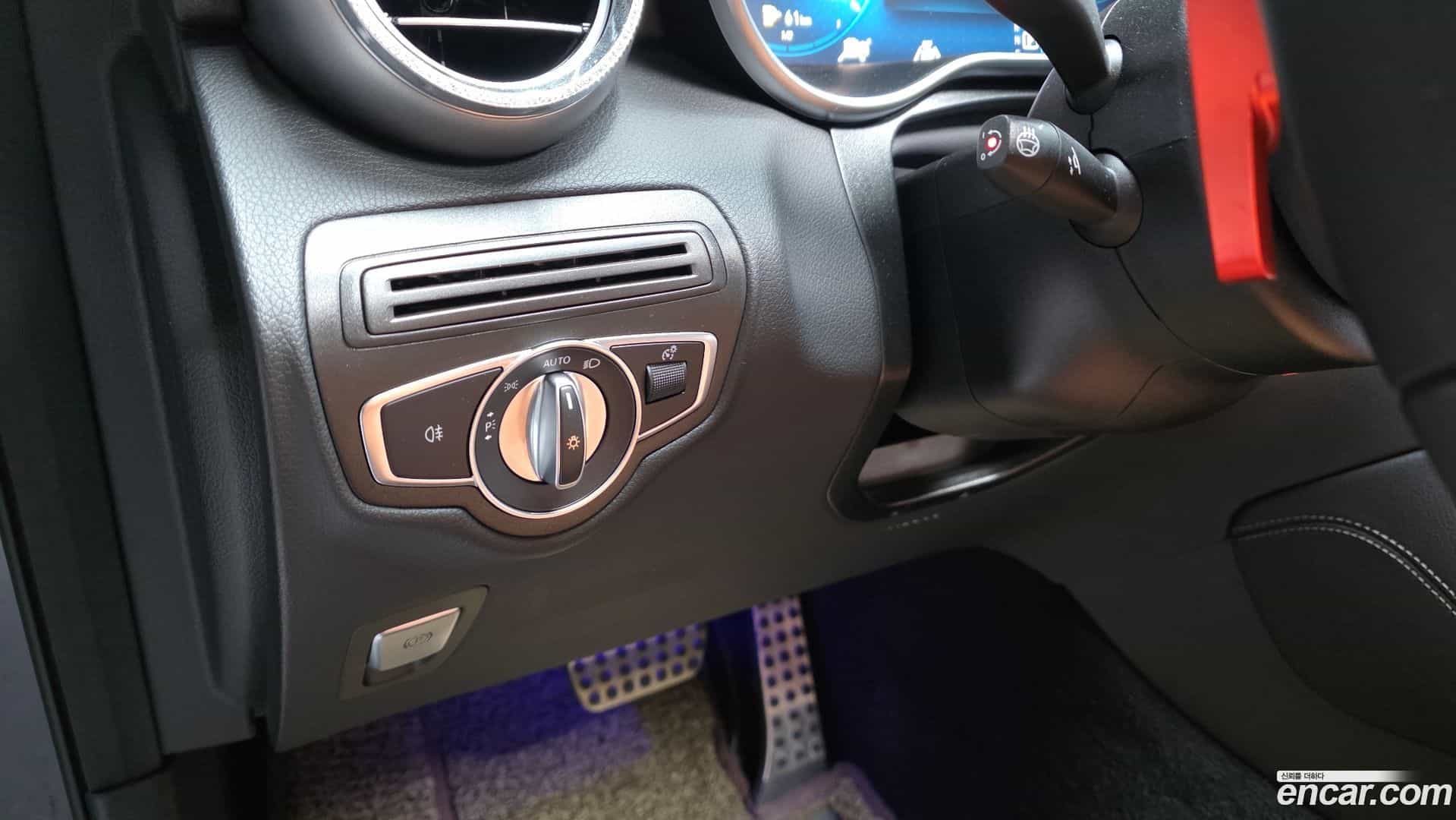 GLC-Class Mercedes-Benz 2021.0-OPTION-043