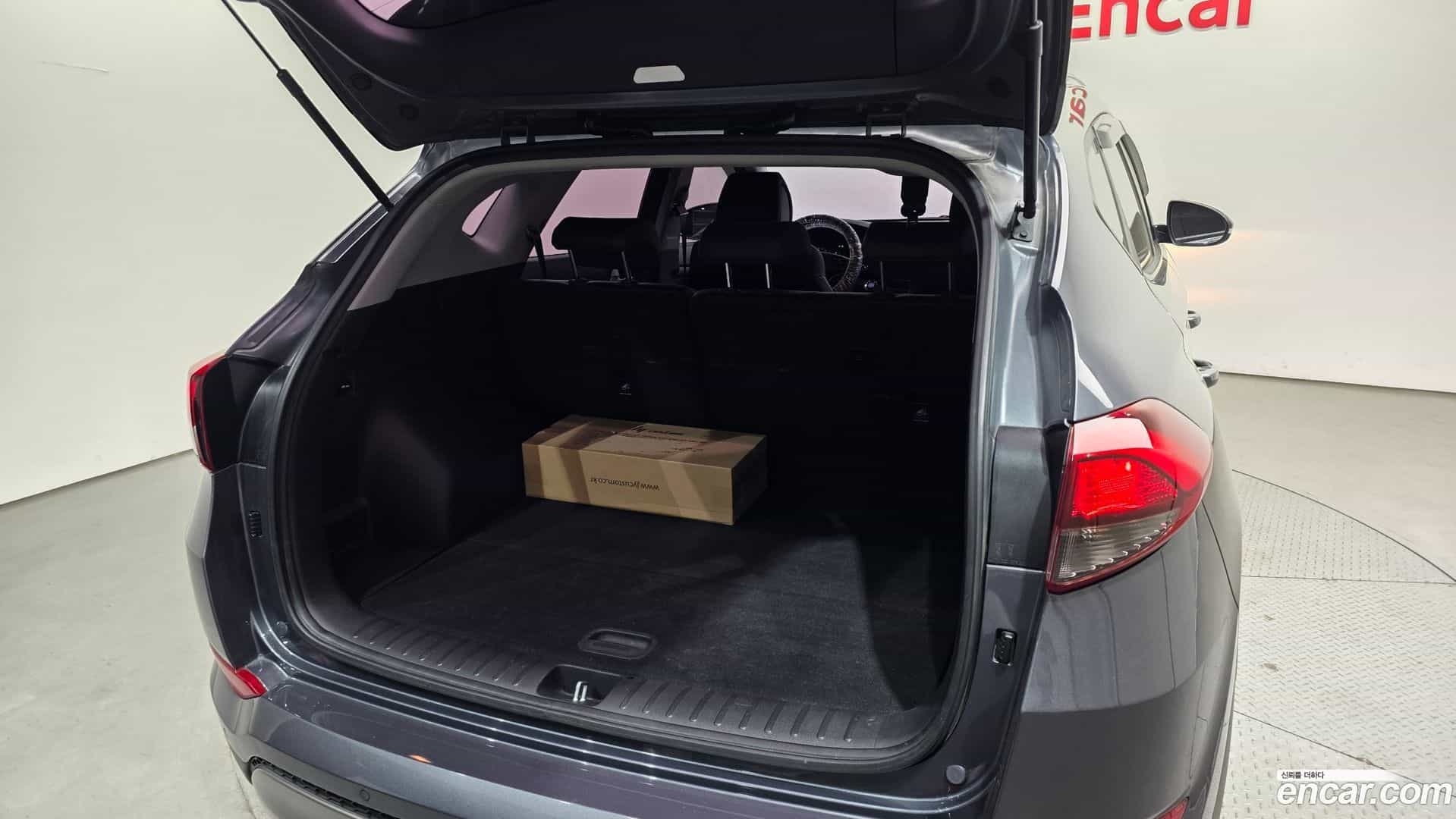 Tucson Hyundai 2017.0-OPTION-024
