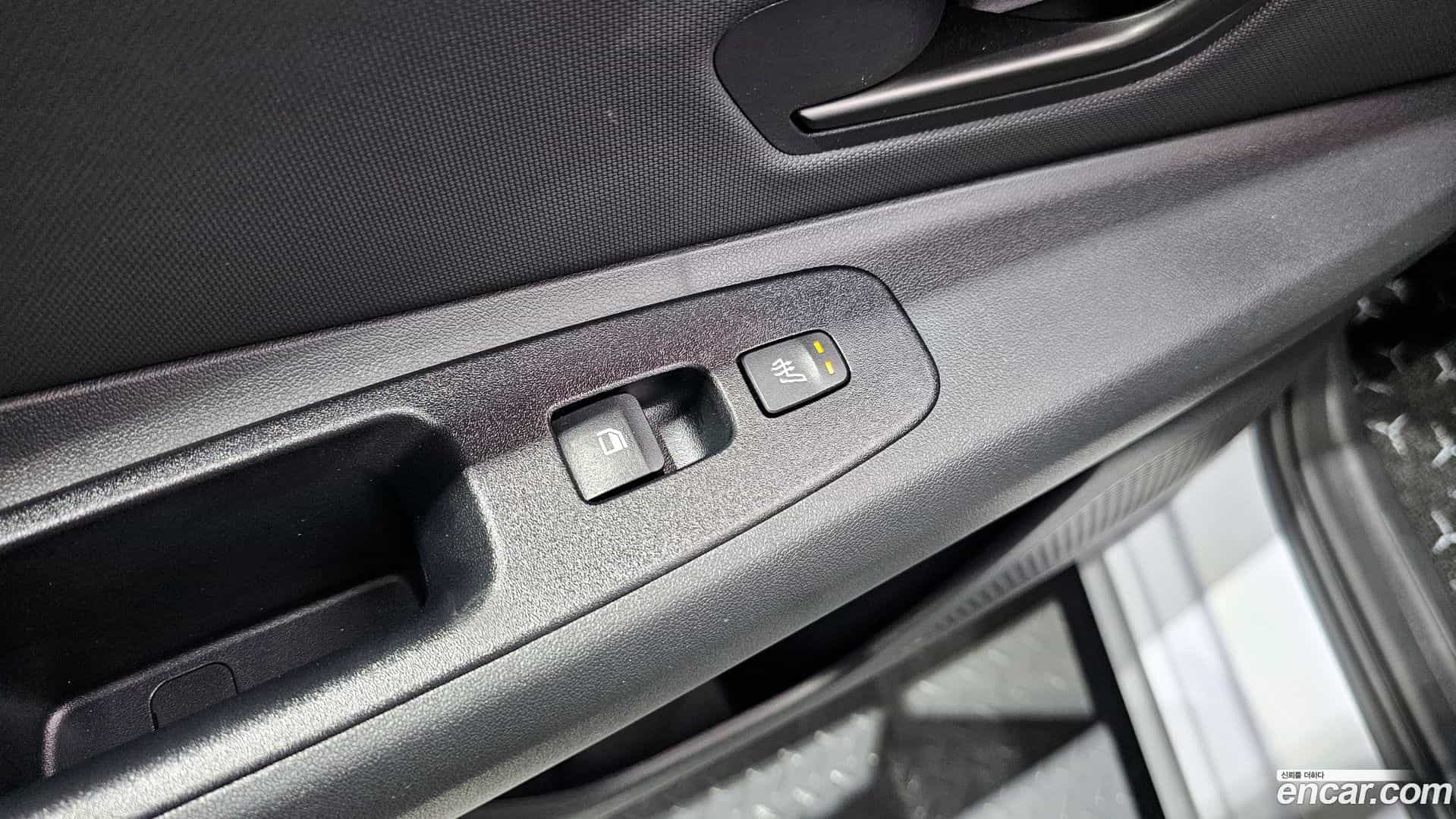 AVANTE Hyundai 2024.10-OPTION-021