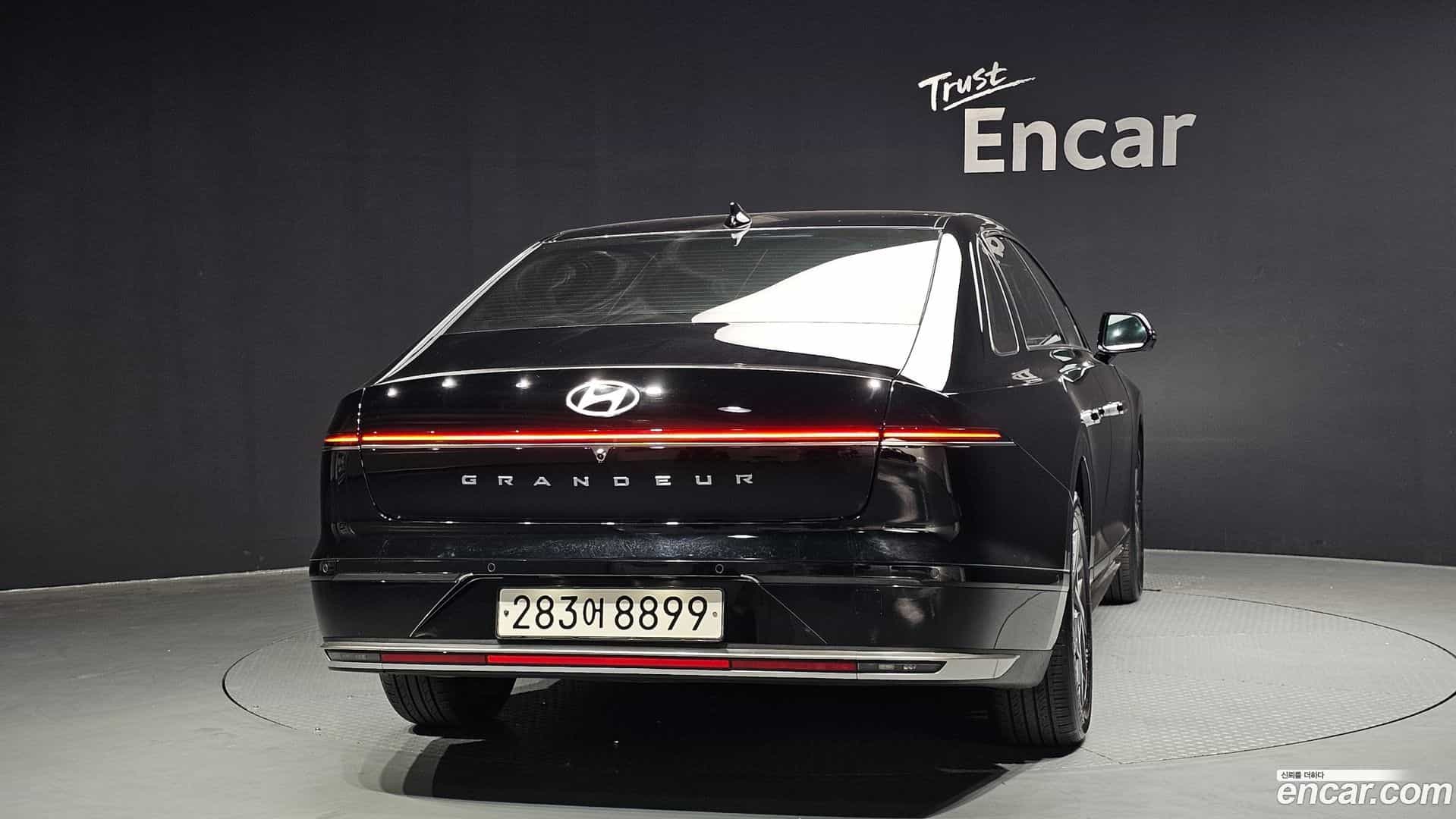 Grandeur Hyundai 2022.11-OUTER-004