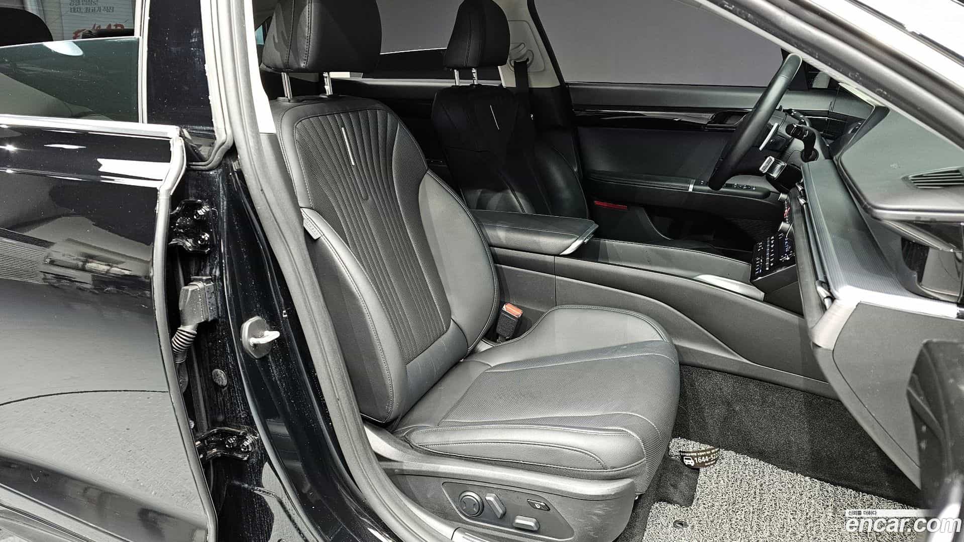 Grandeur Hyundai 2022.11-OPTION-015