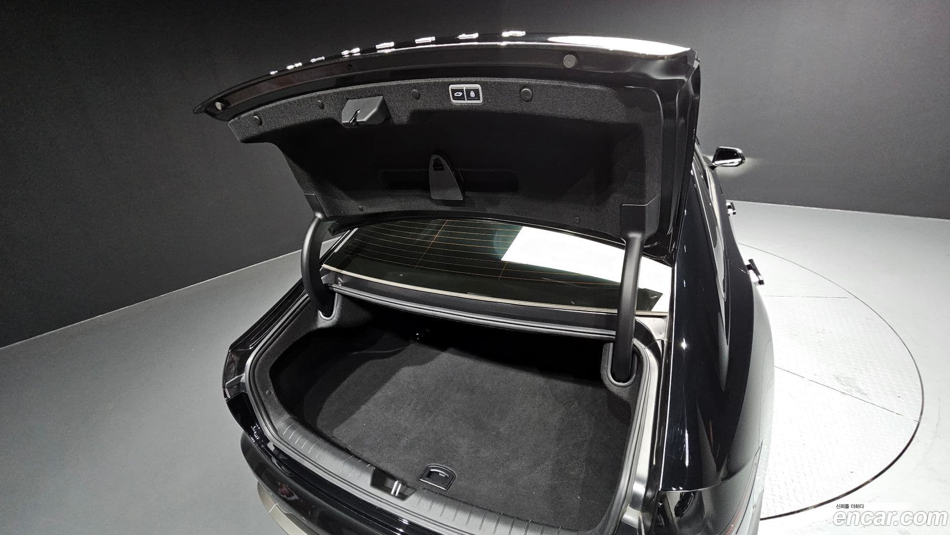 Main__Slider__Photo:Grandeur Hyundai 2022.11-19