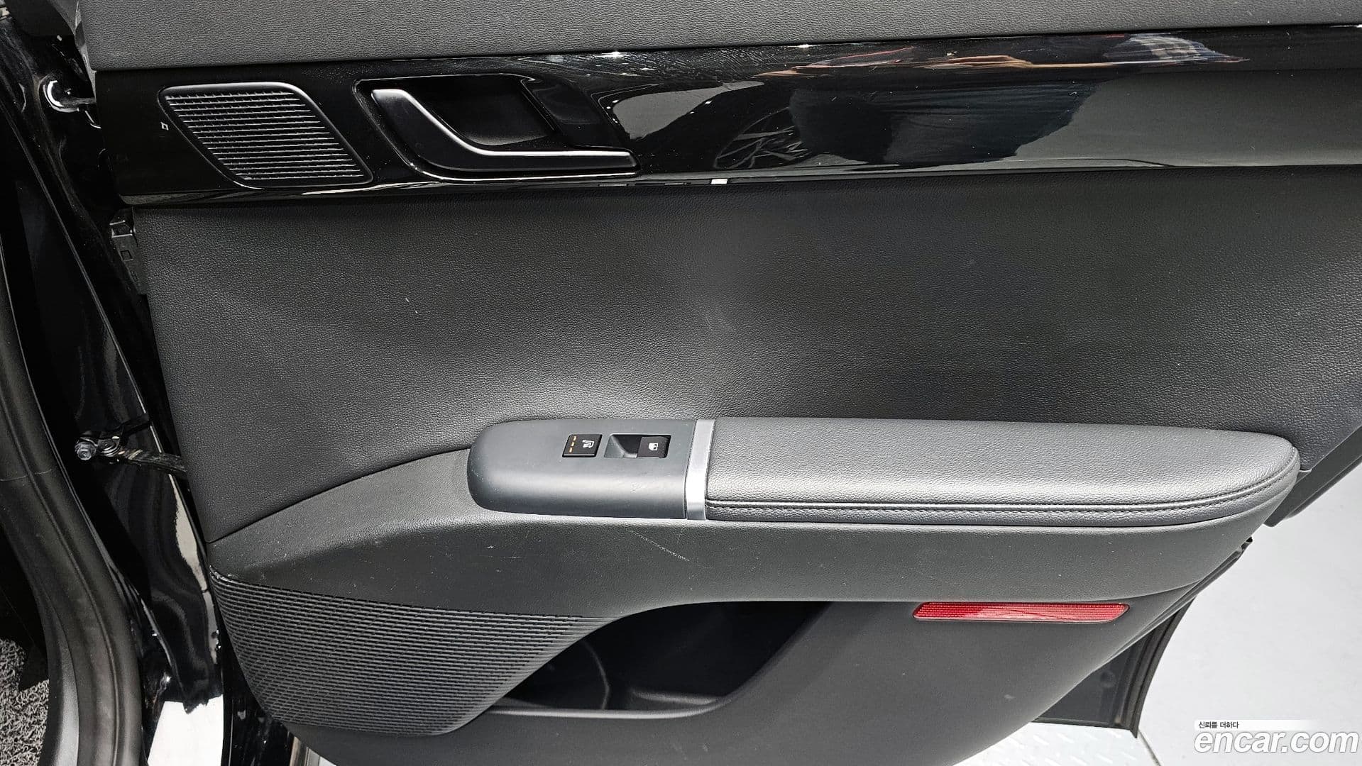 Main__Slider__Photo:Grandeur Hyundai 2022.11-23