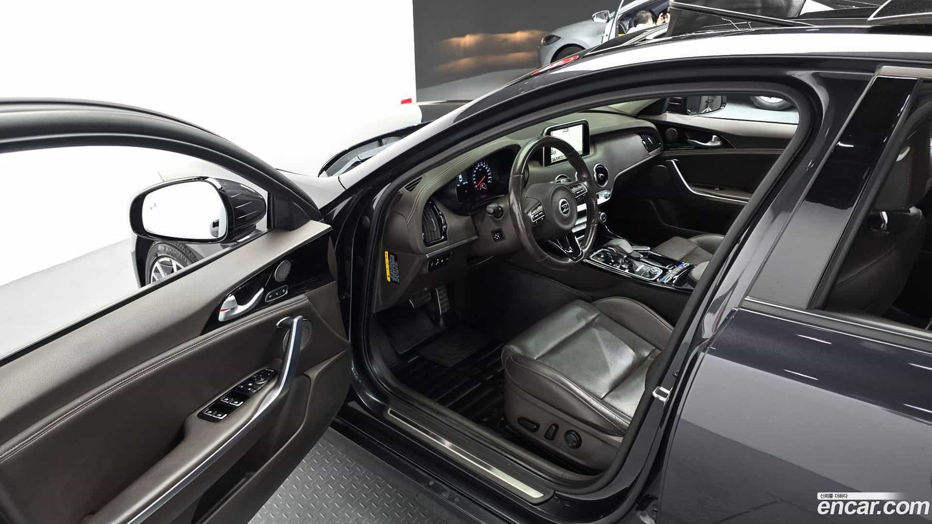 Stinger Kia 2017.8-INNER-010