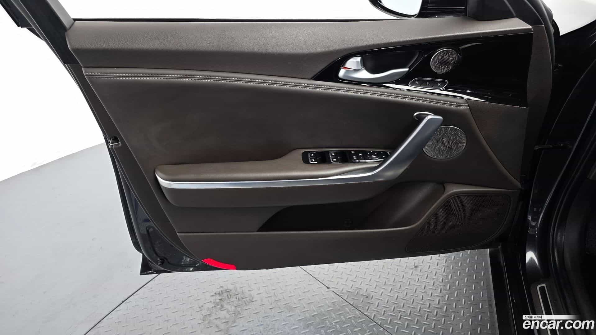 Stinger Kia 2017.8-INNER-034