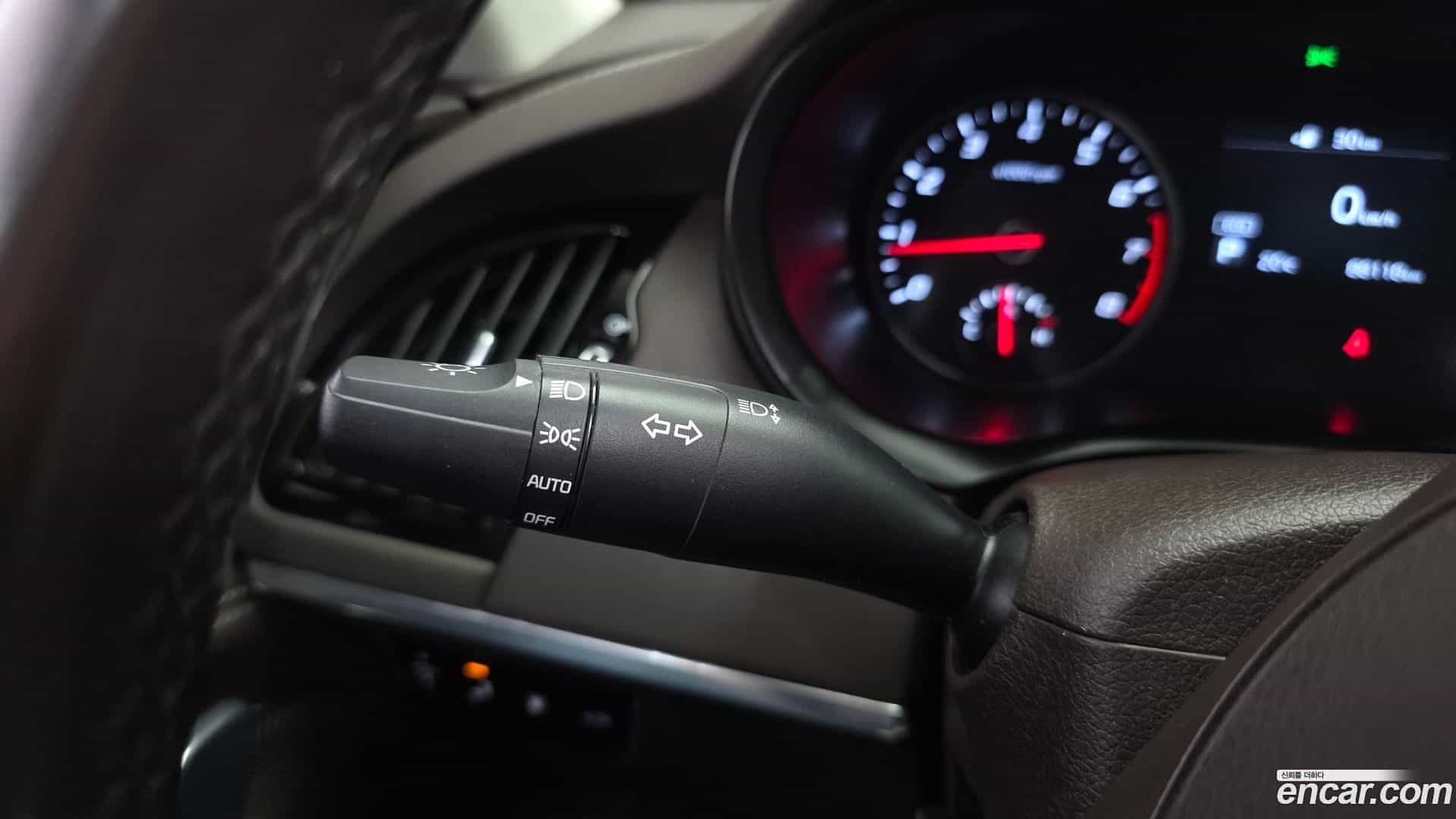 Stinger Kia 2017.8-OPTION-041
