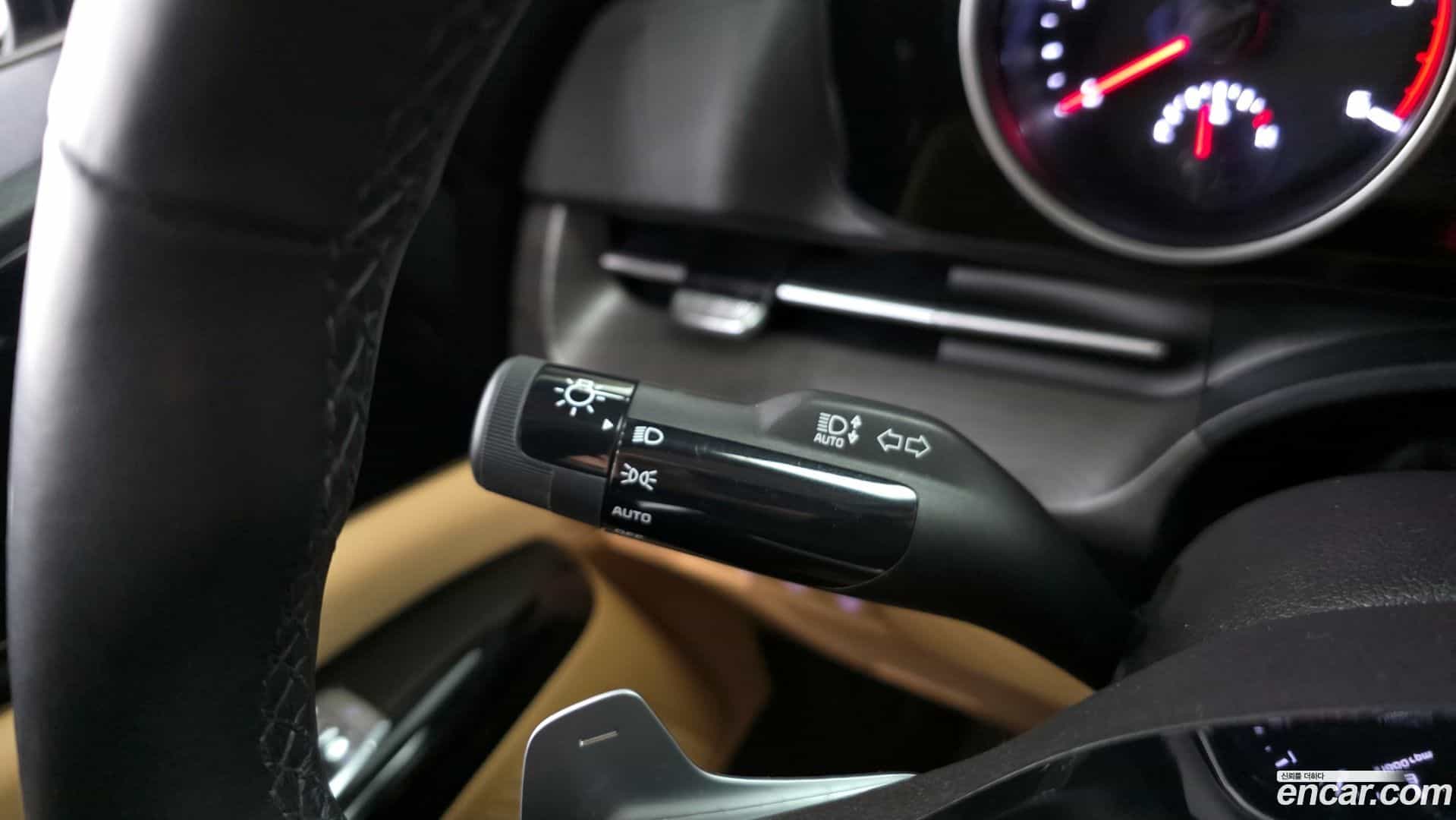 Canival Kia 2023.3-OPTION-021