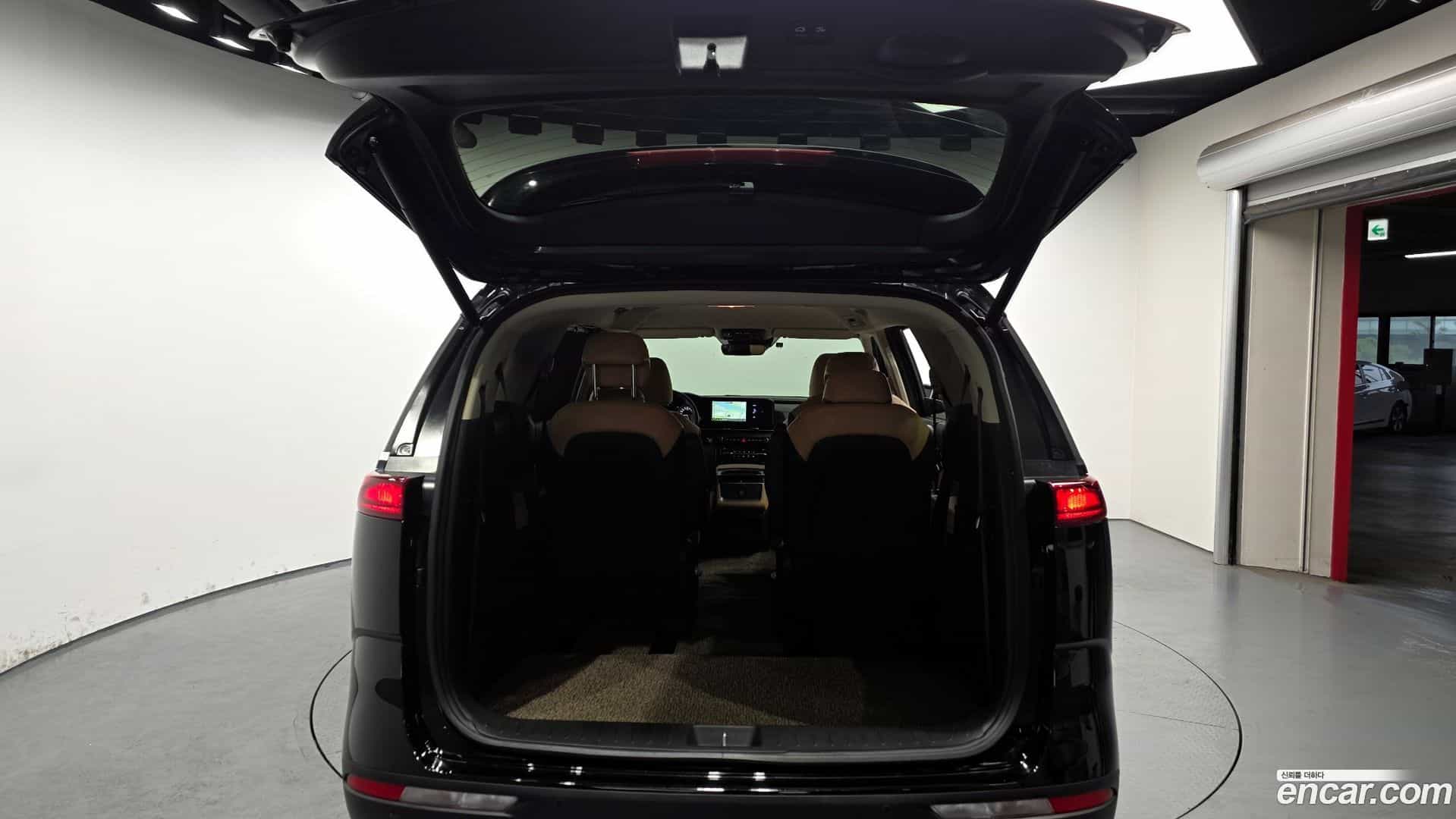 Canival Kia 2023.3-OPTION-024