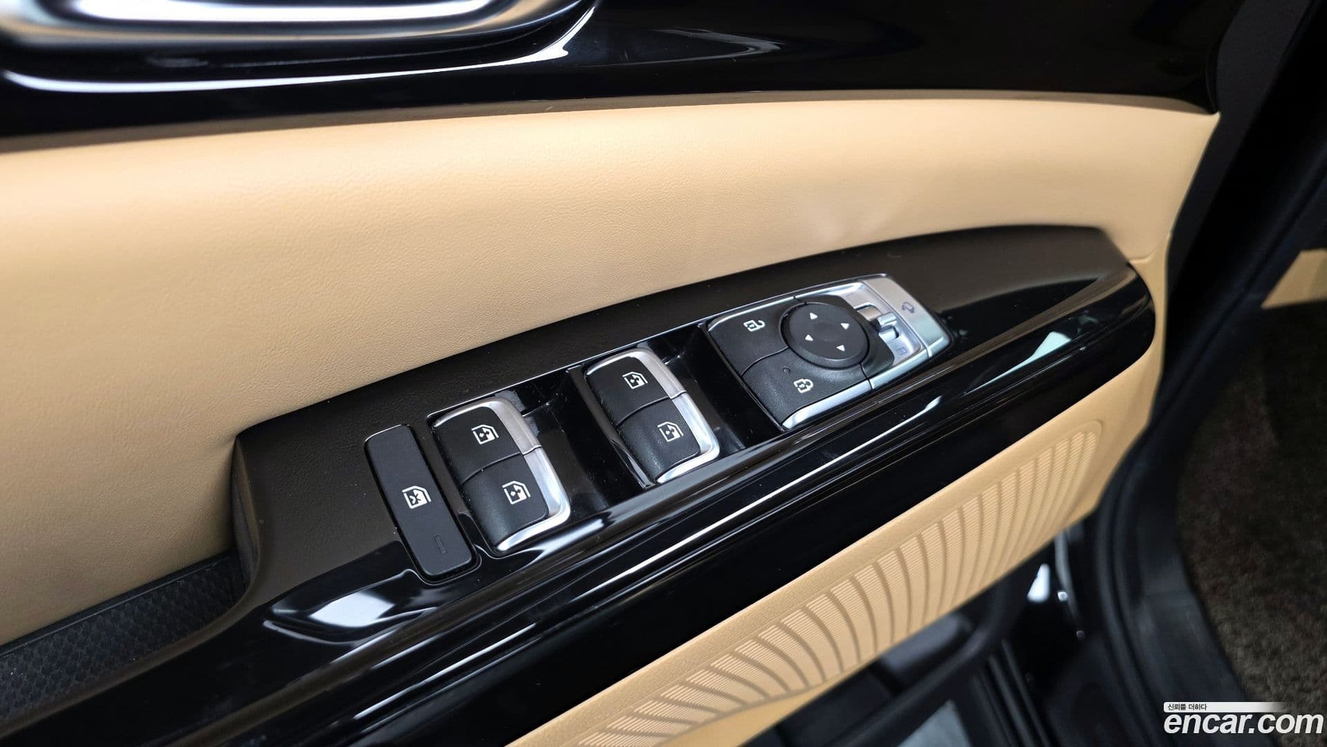 Main__Slider__Photo:Canival Kia 2023.3-26