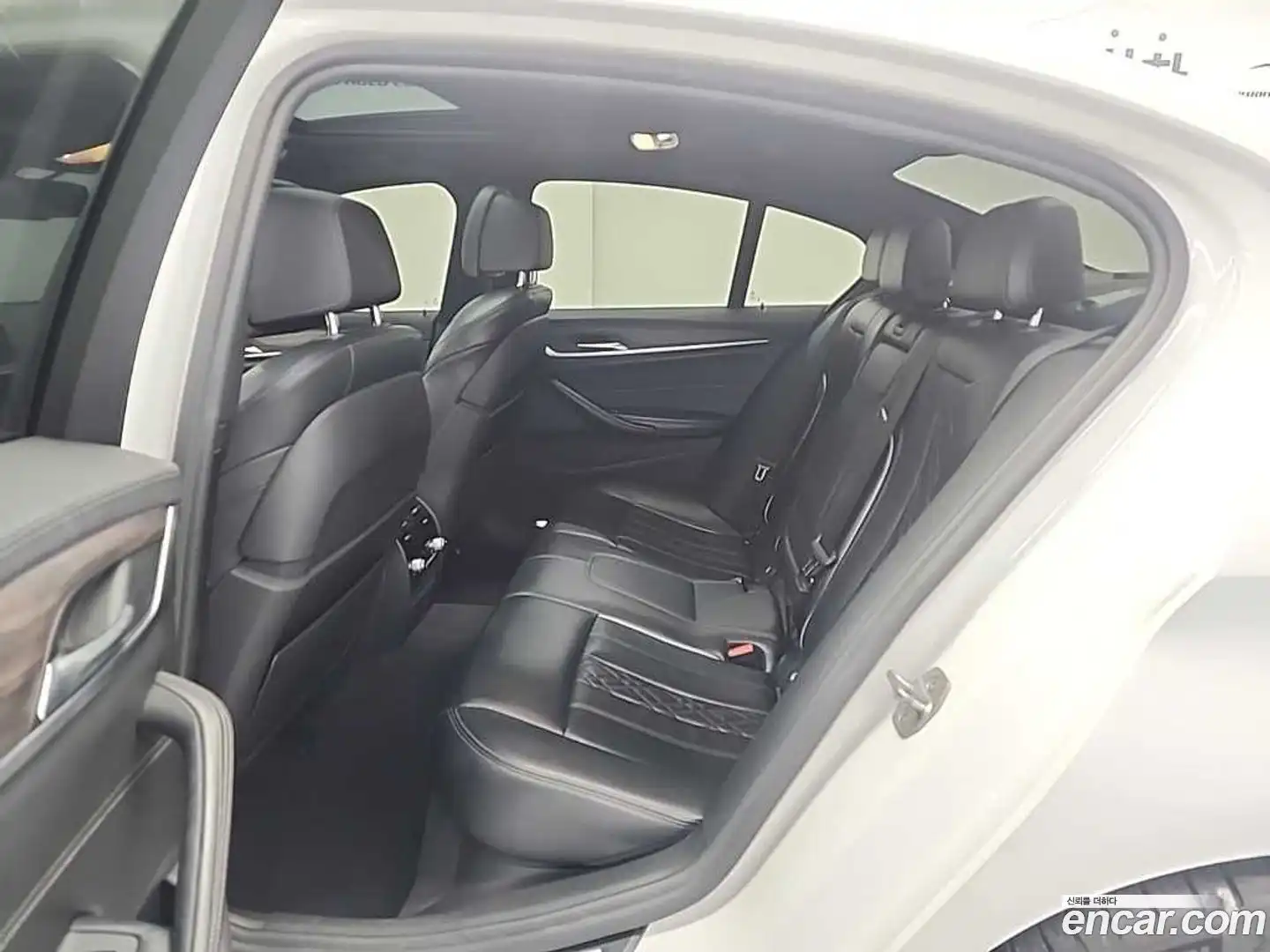 5-Series BMW 2017.8-OPTION-016