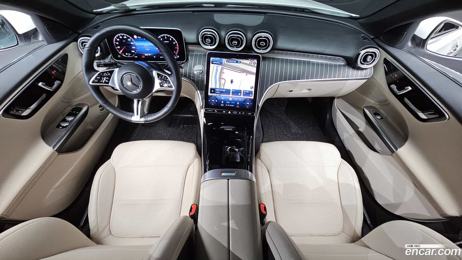 C-Class Mercedes-Benz 2023.4-OUTER-002