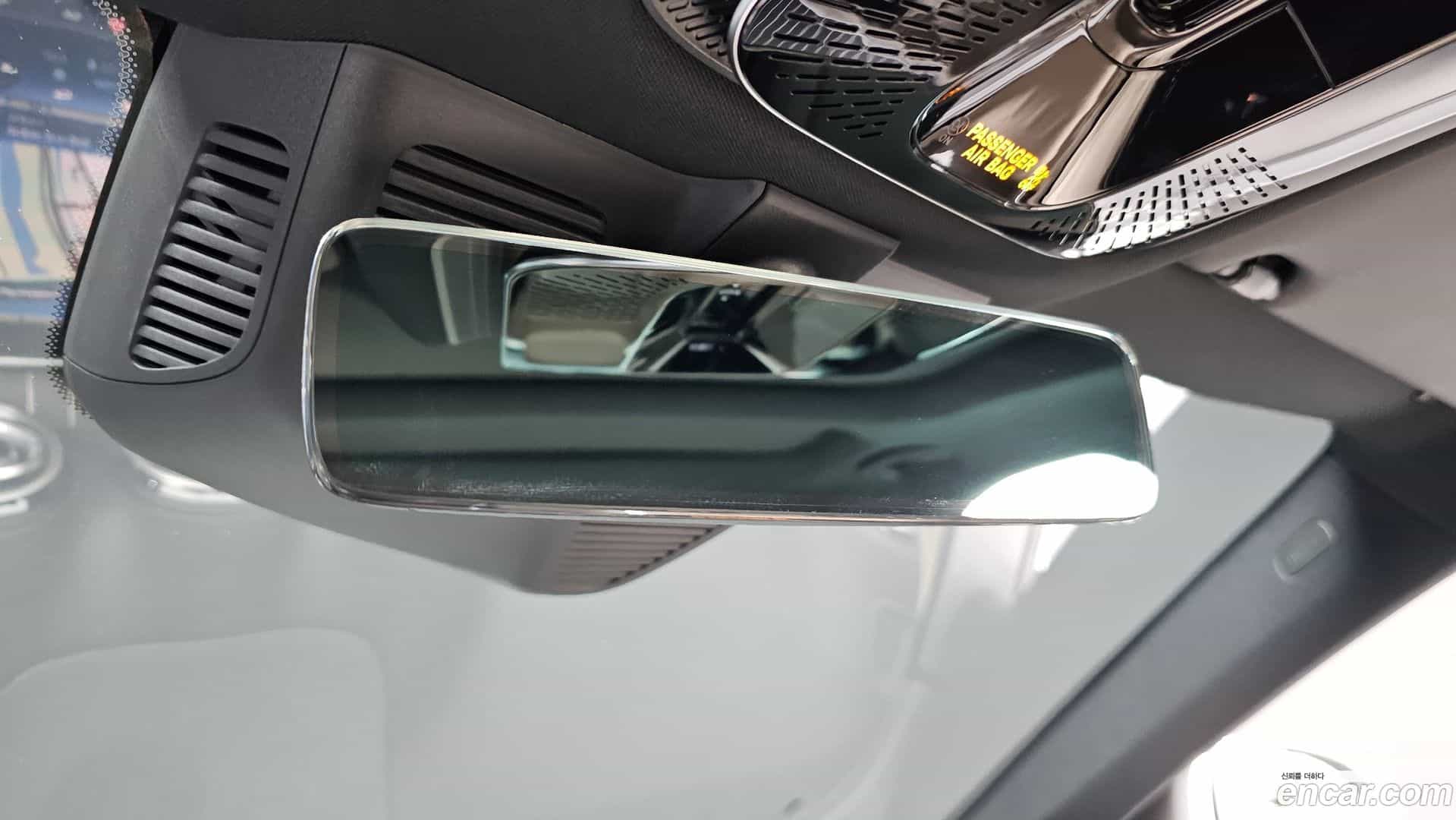 C-Class Mercedes-Benz 2023.4-OPTION-042