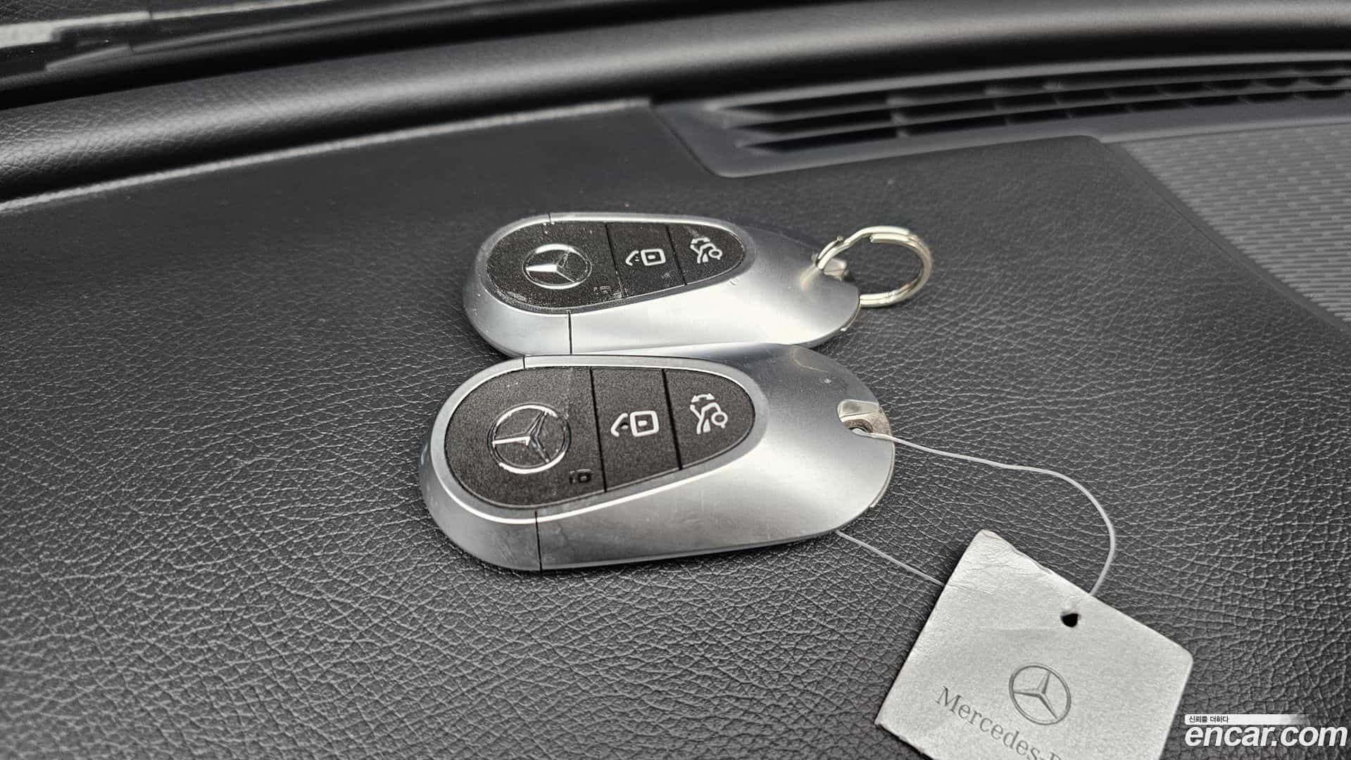C-Class Mercedes-Benz 2023.4-OPTION-043