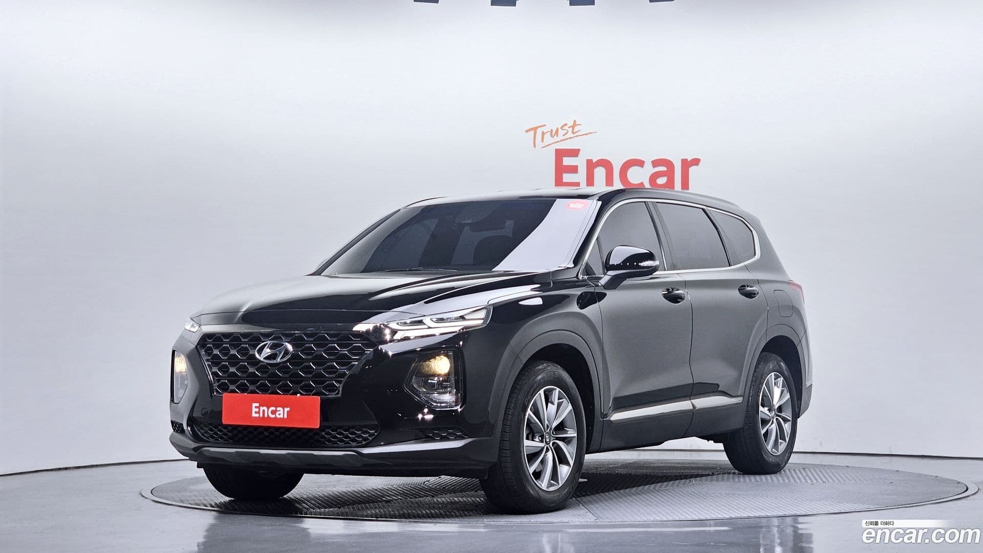 Main__Slider__Photo:Santafe Hyundai 2019.6-0