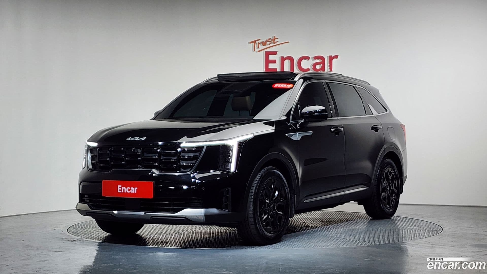 Main__Slider__Photo:Sorento Kia 2024.8-0