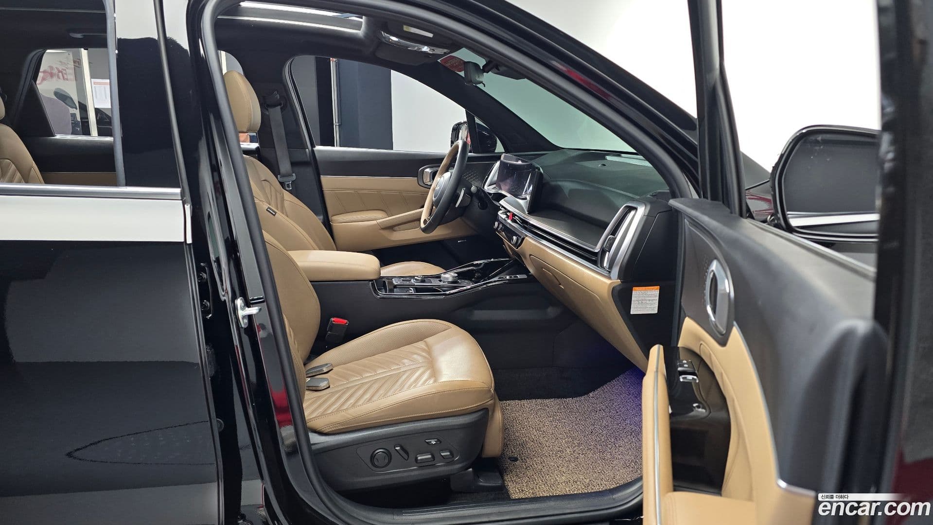 Main__Slider__Photo:Sorento Kia 2024.8-25