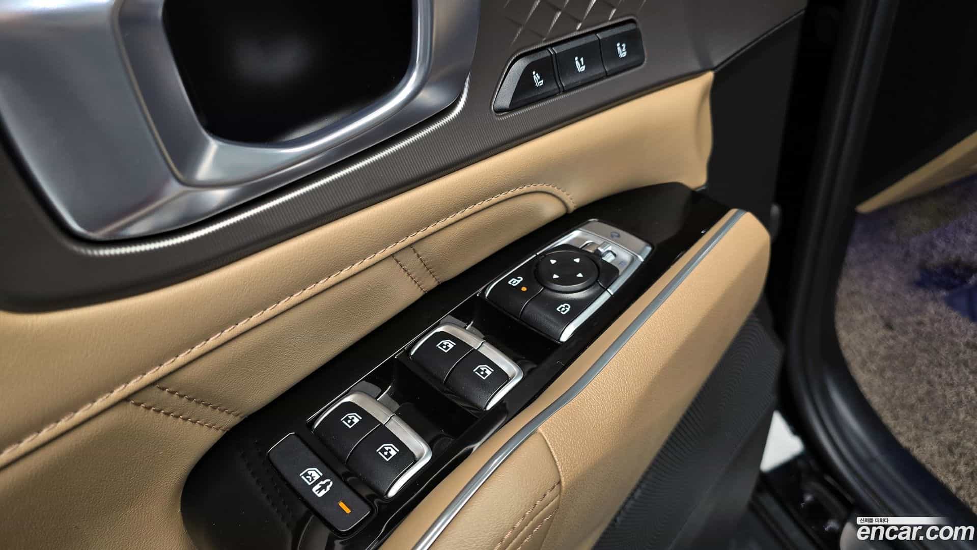 Sorento Kia 2024.8-OPTION-042