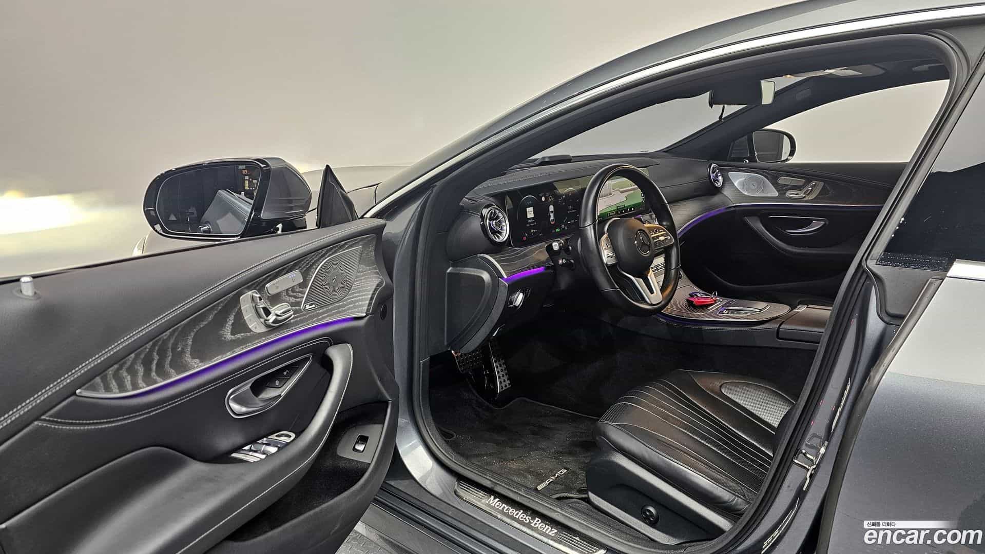 CLS-Class Mercedes-Benz 2021.4-INNER-010