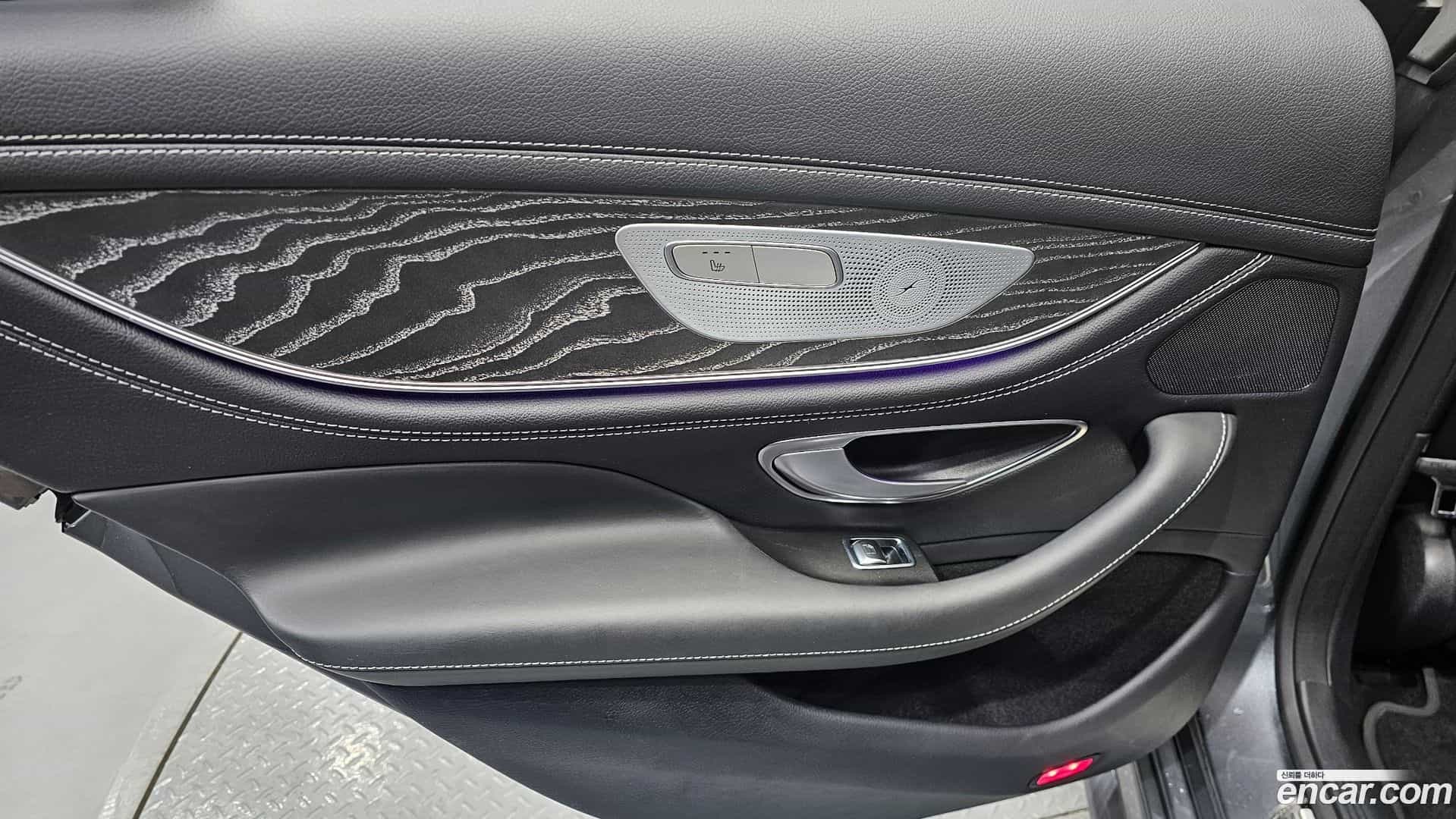 CLS-Class Mercedes-Benz 2021.4-INNER-034
