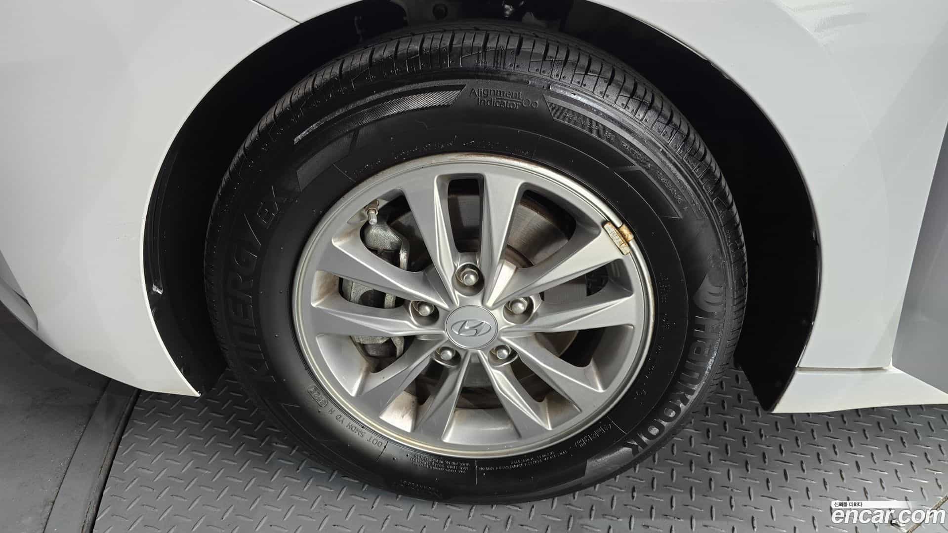 AVANTE Hyundai 2020.2-OUTER-005