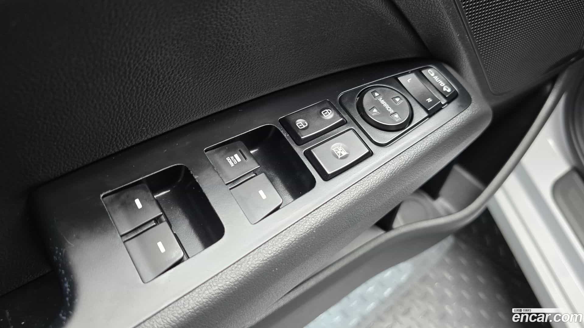 AVANTE Hyundai 2020.2-OPTION-018