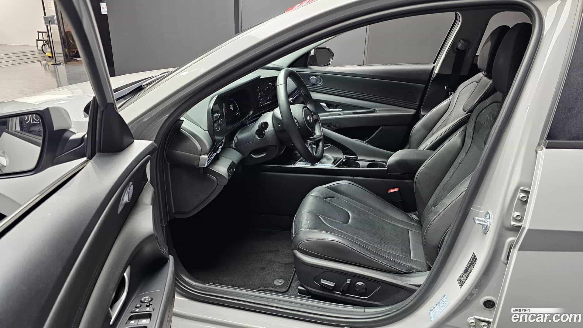 AVANTE Hyundai 2023.6-INNER-010