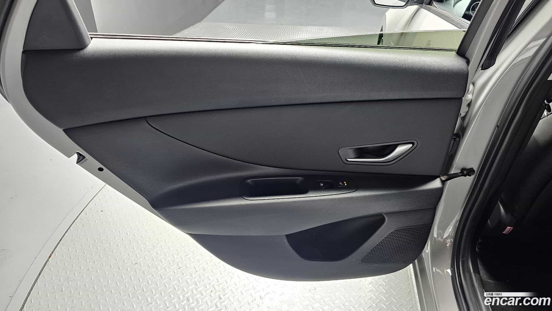 AVANTE Hyundai 2023.6-INNER-035