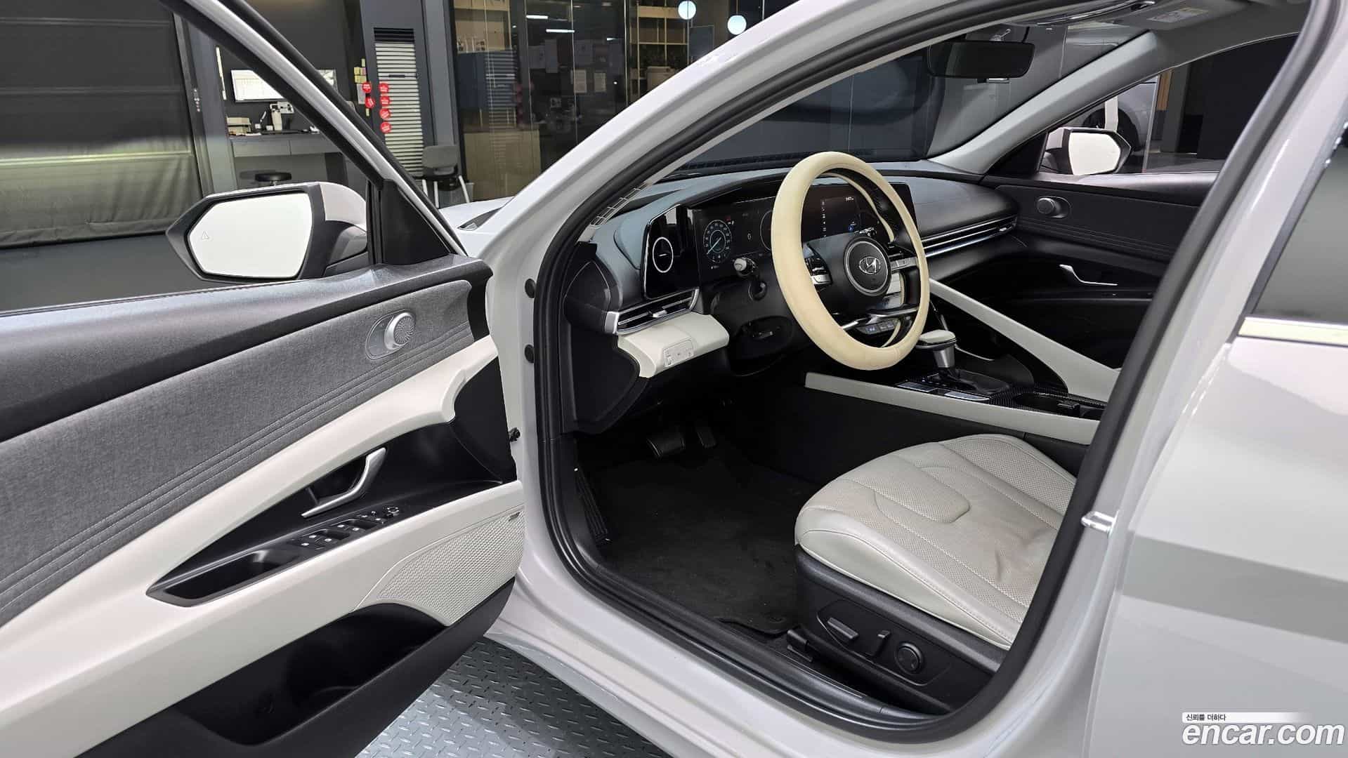 AVANTE Hyundai 2020.8-INNER-010