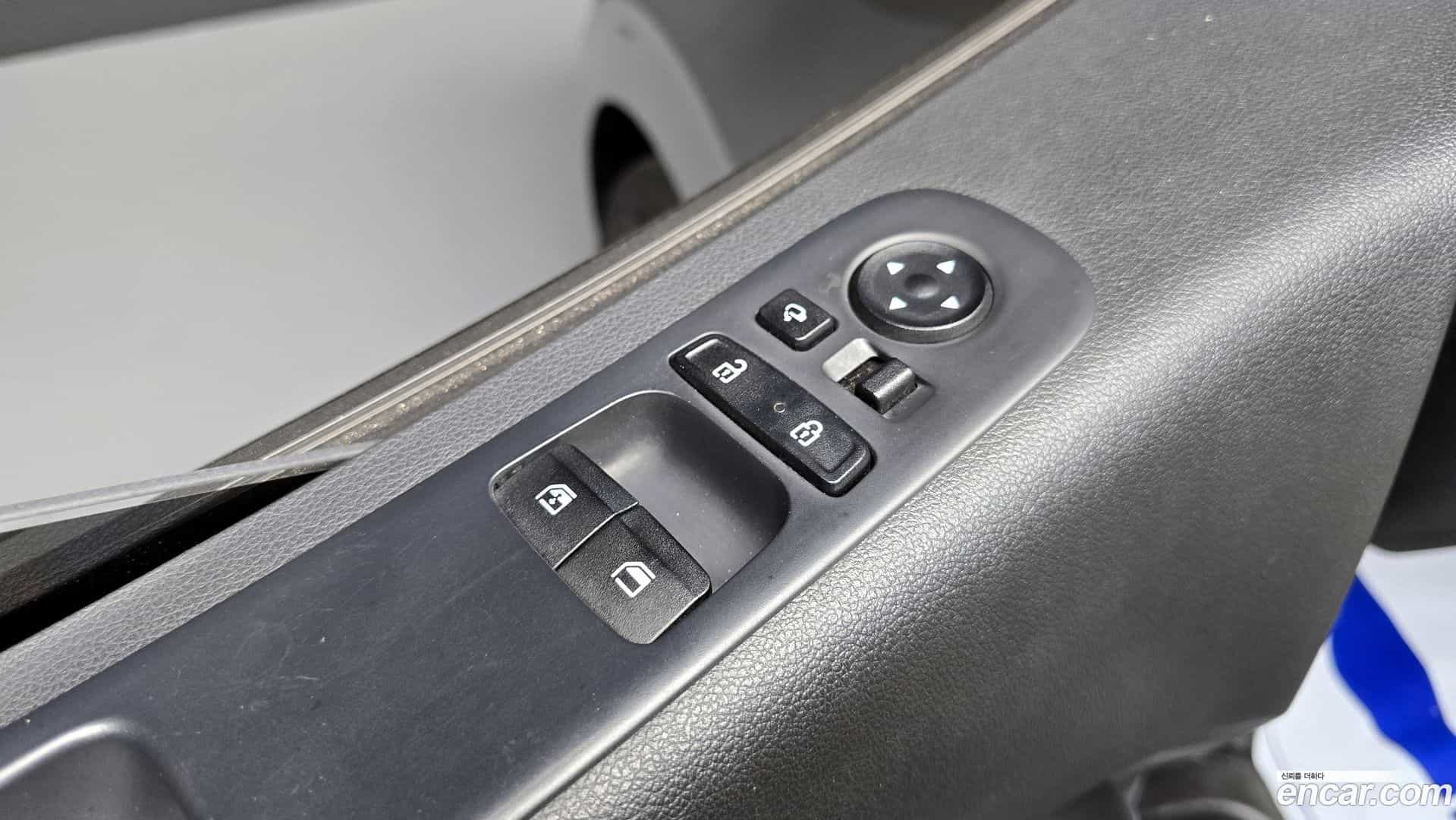 Staria Hyundai 2023.4-OPTION-017