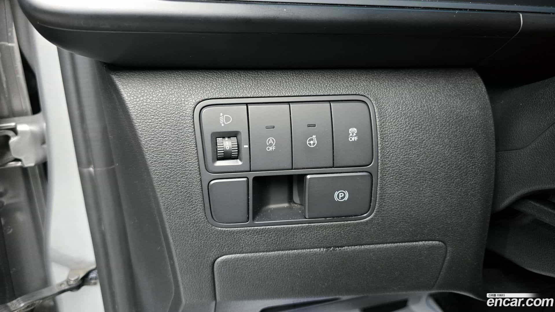 Staria Hyundai 2023.4-OPTION-018