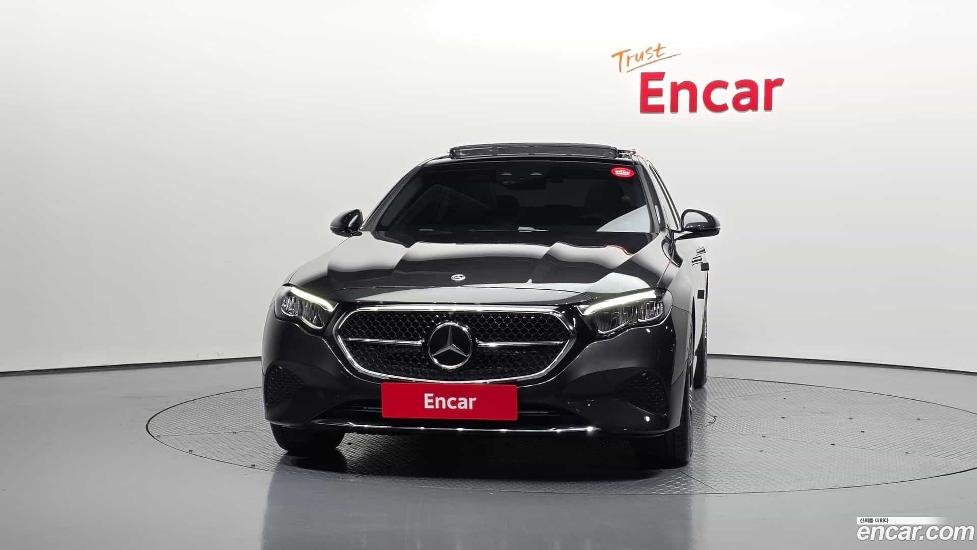 E-Class Mercedes-Benz 2025.11-OUTER-003