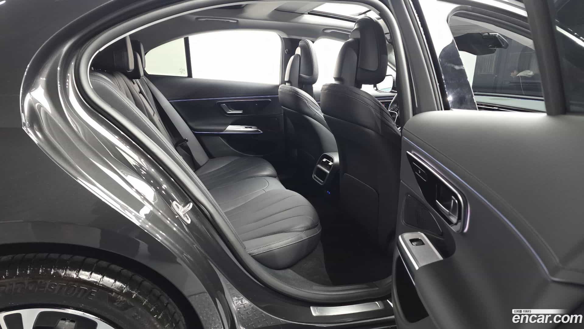 E-Class Mercedes-Benz 2025.11-OPTION-016