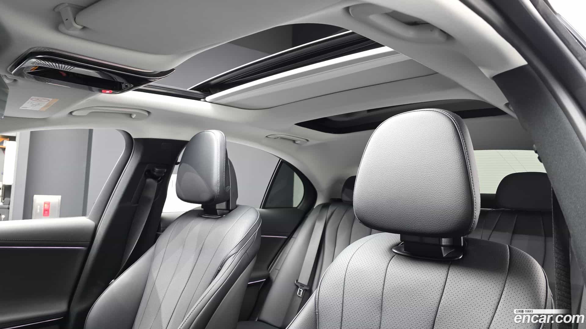 E-Class Mercedes-Benz 2025.11-OPTION-022