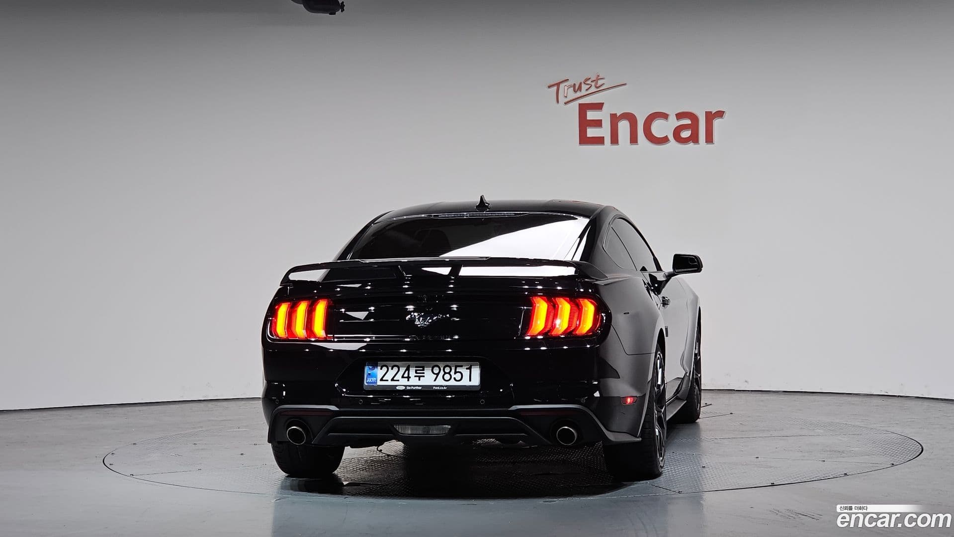 Main__Slider__Photo:Mustang Ford 2020.8-3