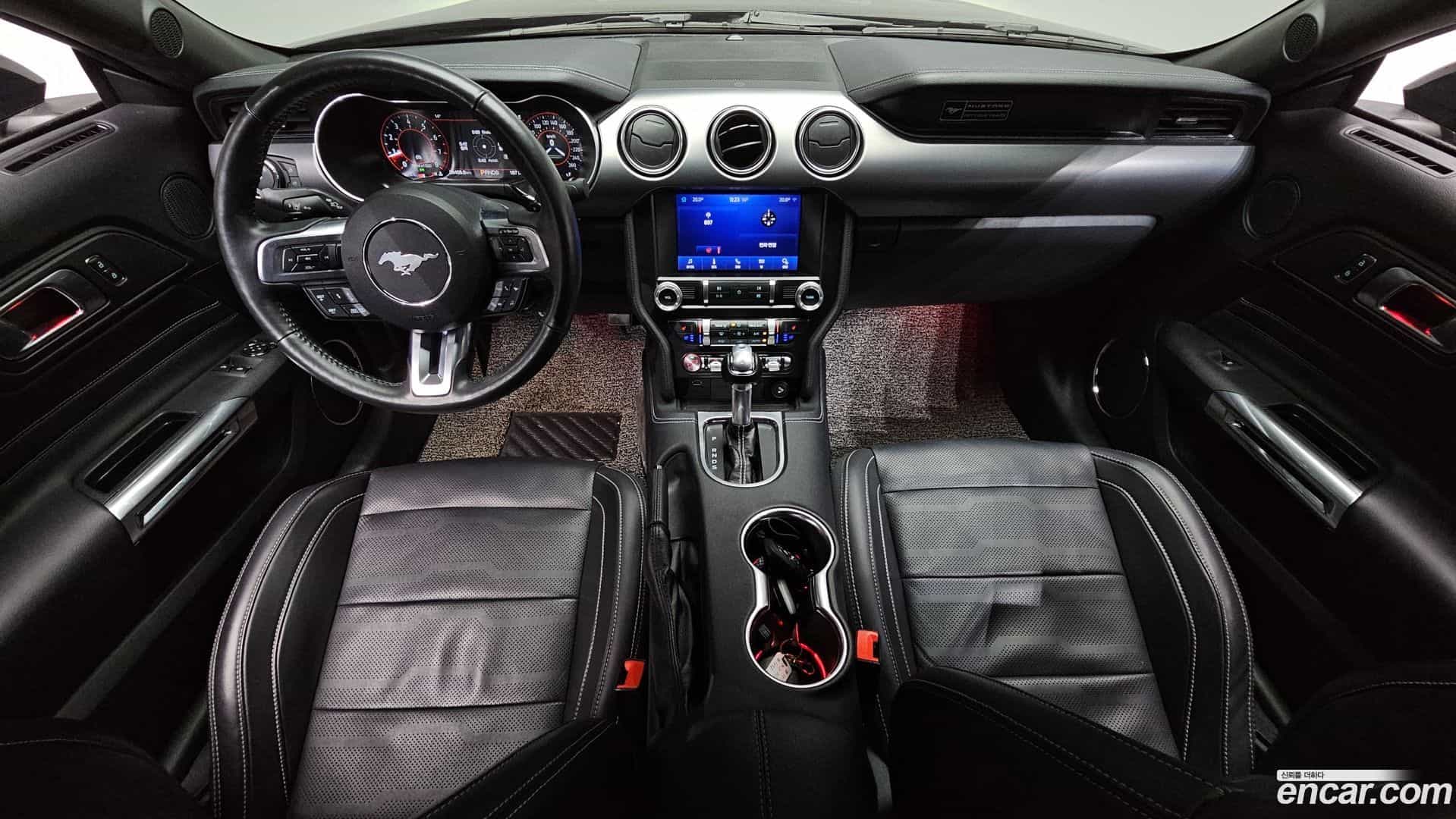 Mustang Ford 2020.8-INNER-007