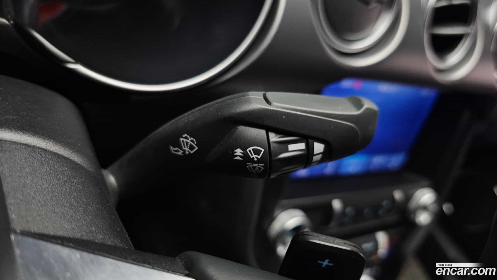 Mustang Ford 2020.8-OPTION-040