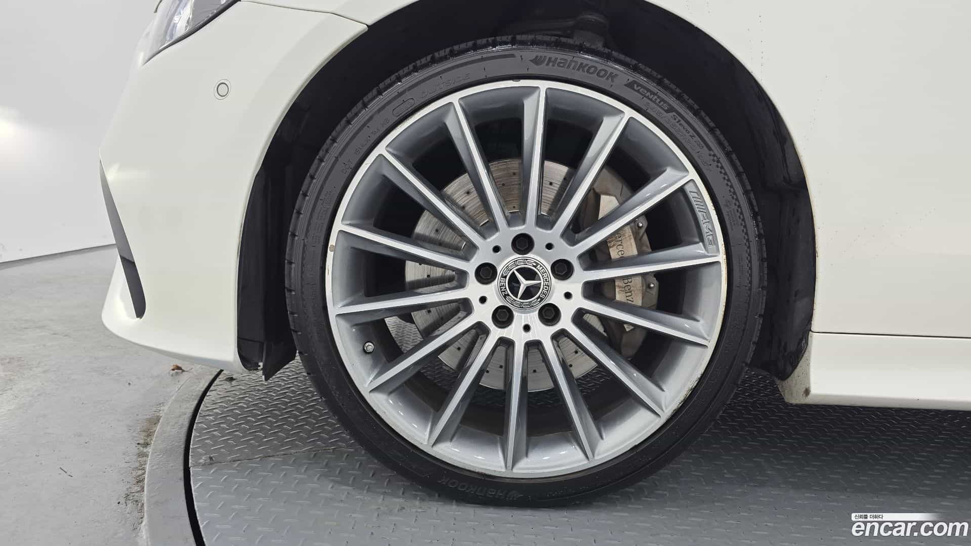 E-Class Mercedes-Benz 2021.4-OUTER-005