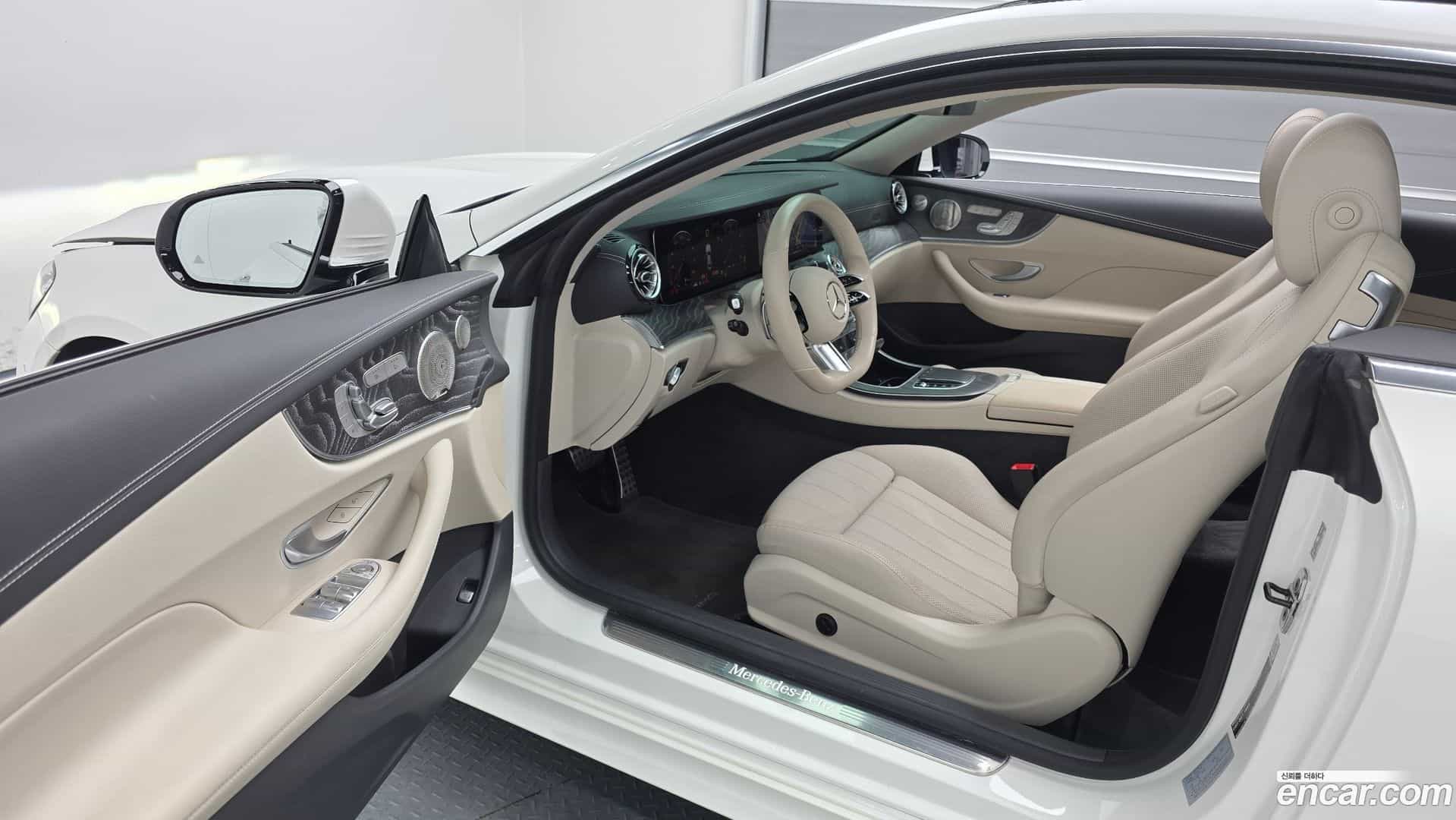 E-Class Mercedes-Benz 2021.4-INNER-010