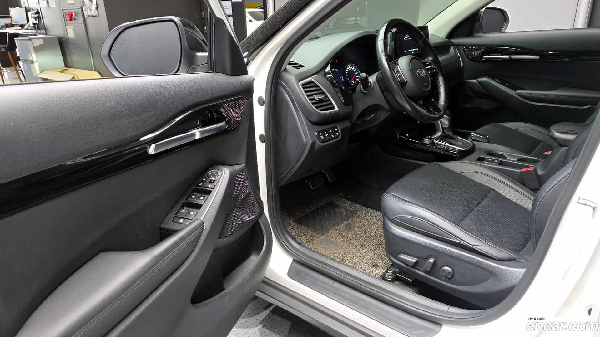 Seltos Kia 2021.2-INNER-010