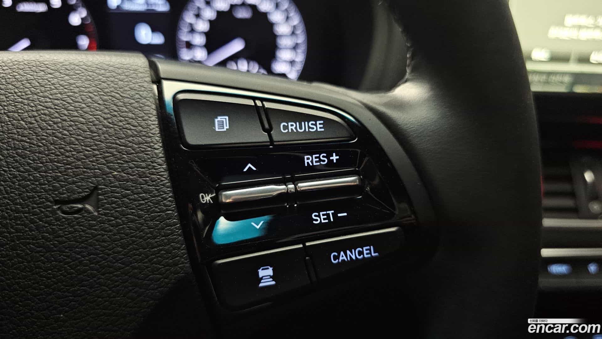 Grandeur Hyundai 2018.2-OPTION-022