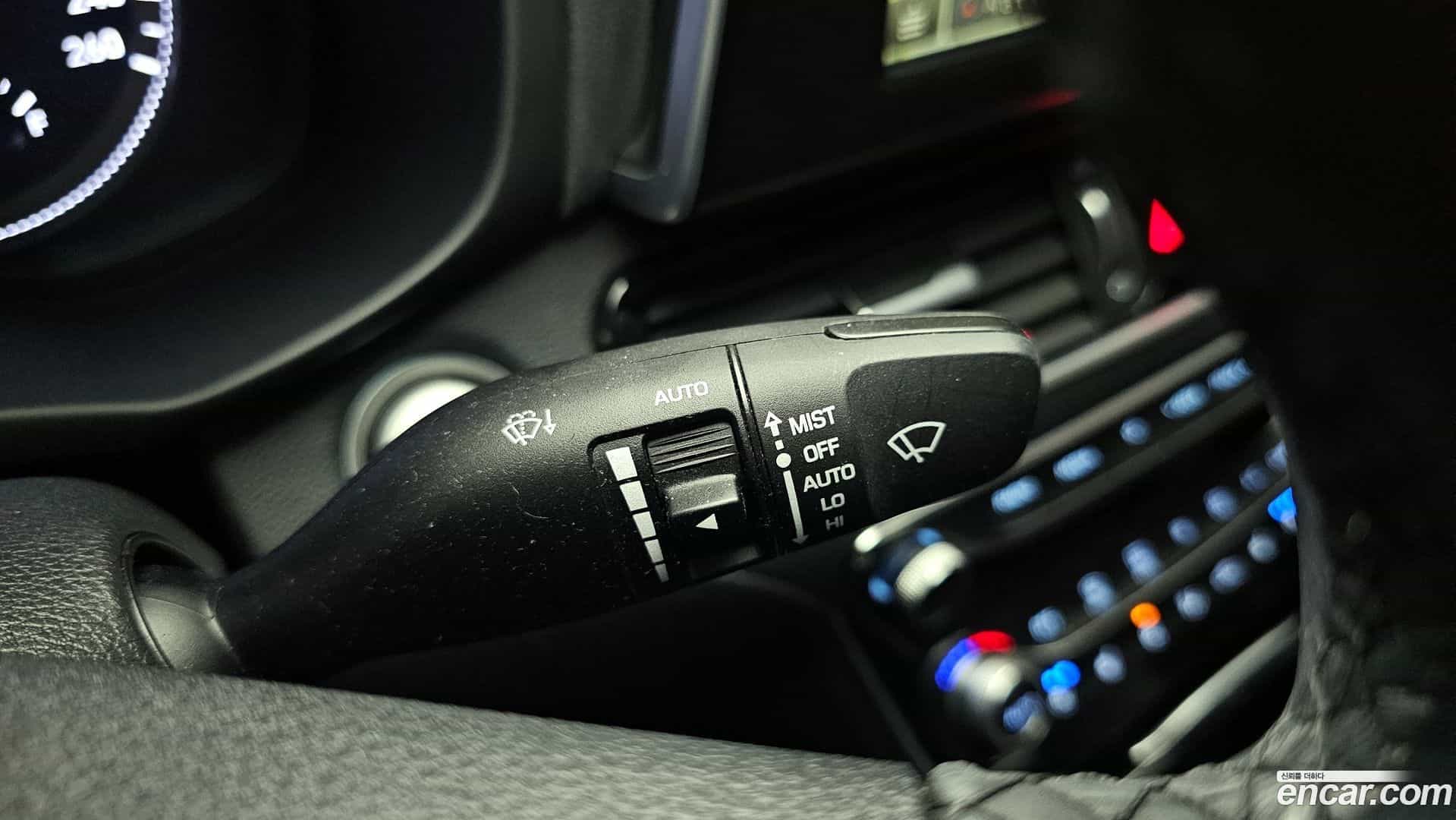 Grandeur Hyundai 2018.2-OPTION-042