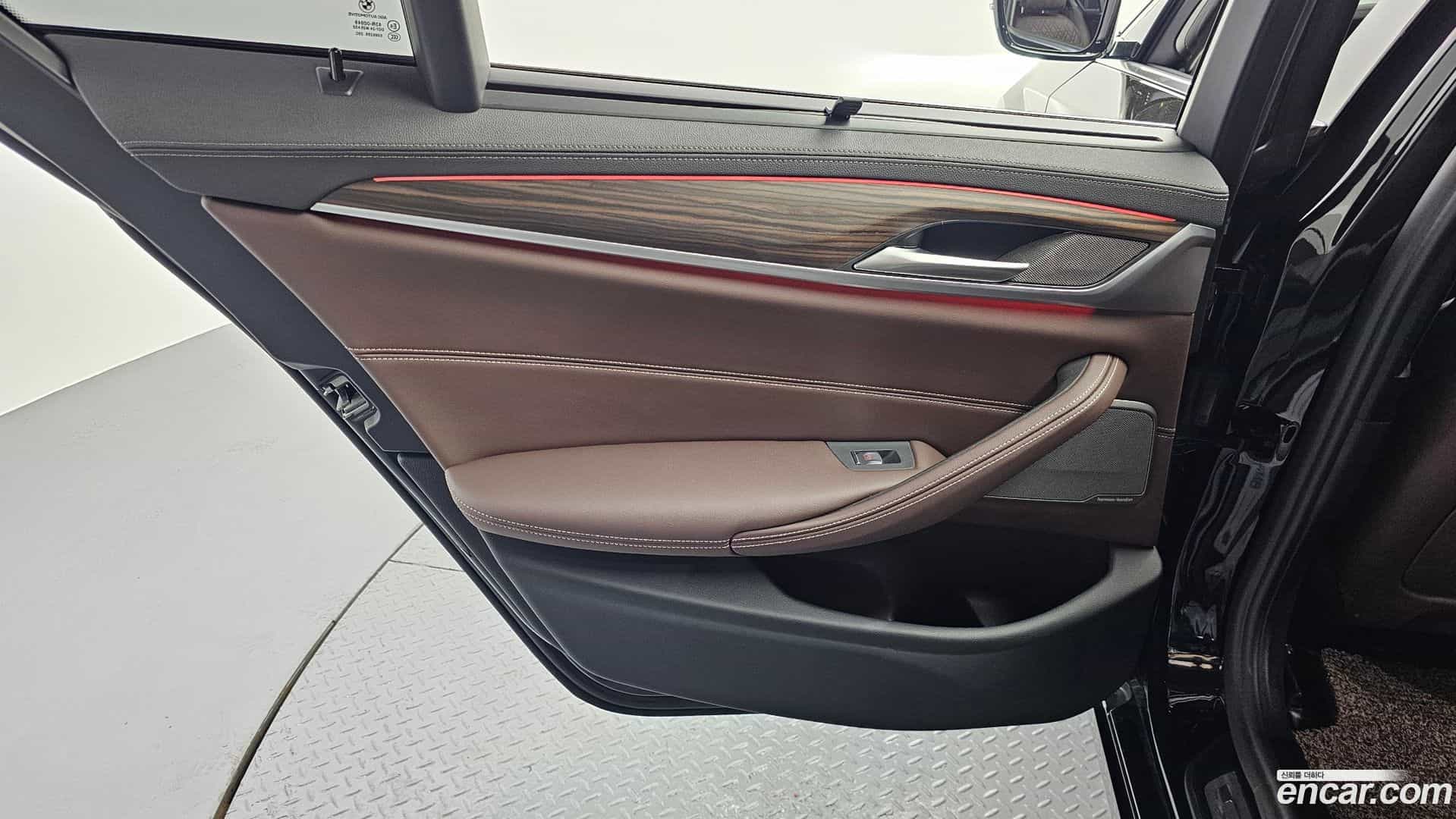 5-Series BMW 2022.2-INNER-035